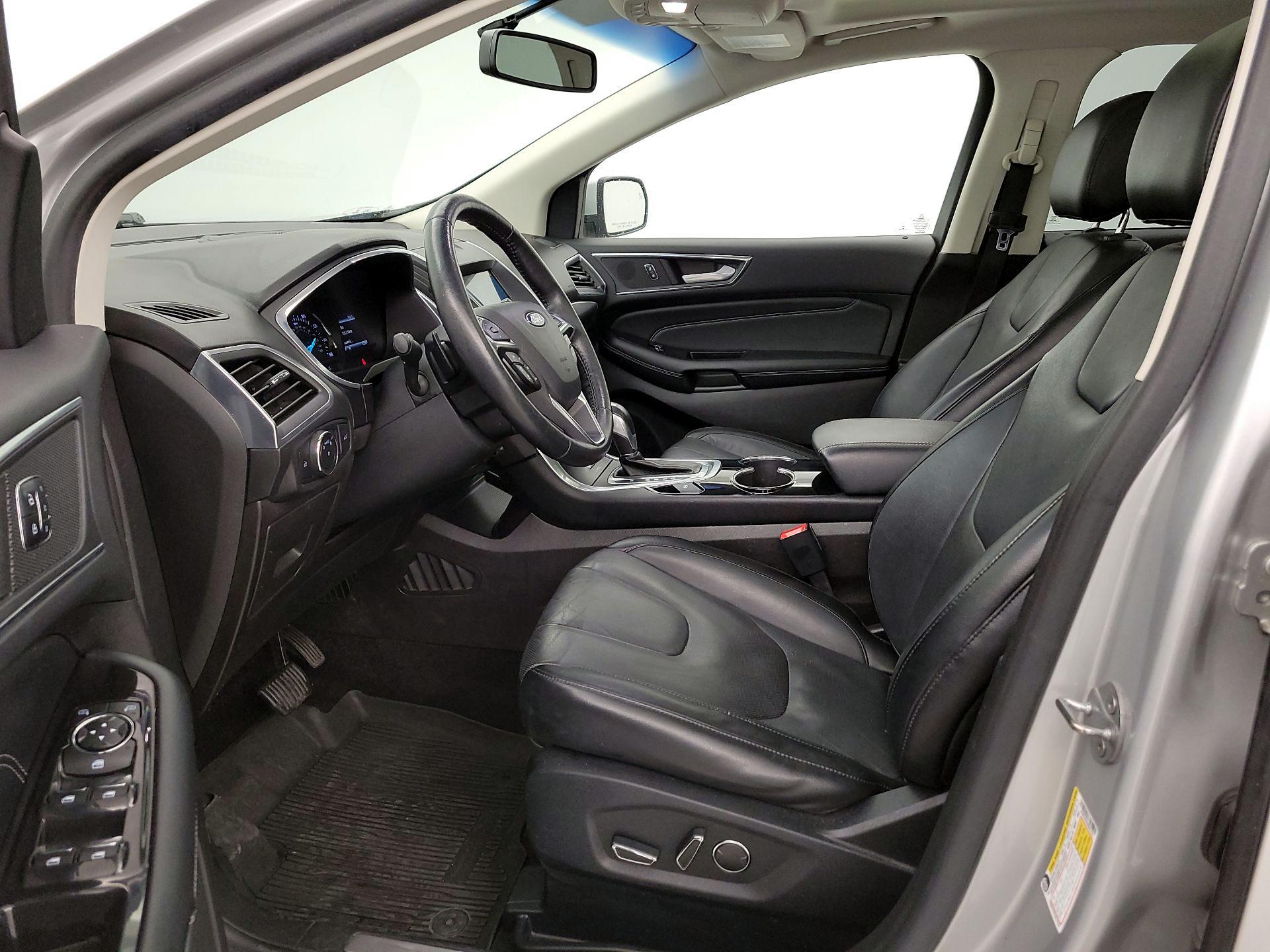 Thumbnail: 2017 Ford Edge - 11