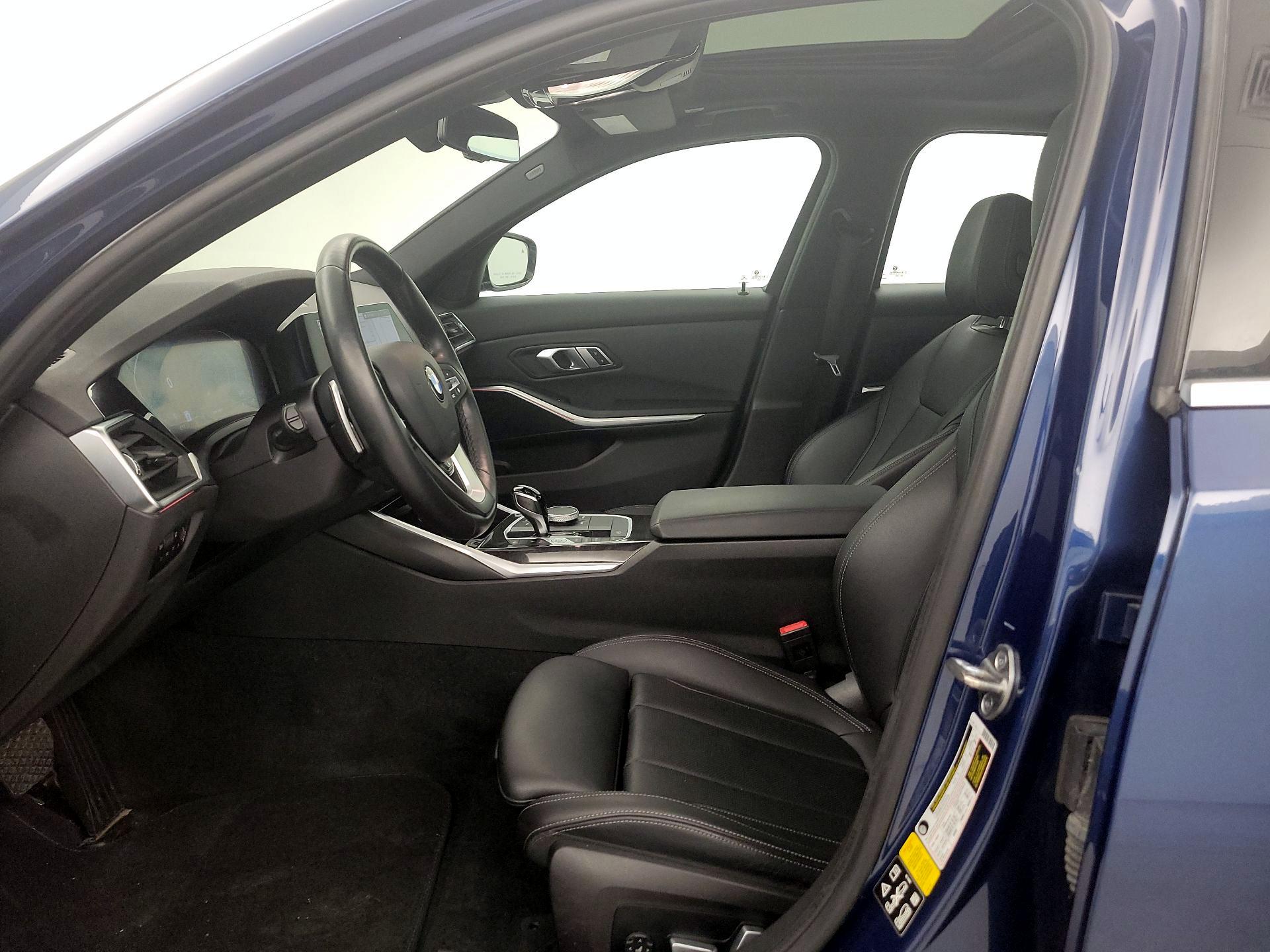 Thumbnail: 2022 BMW 3 Series - 11