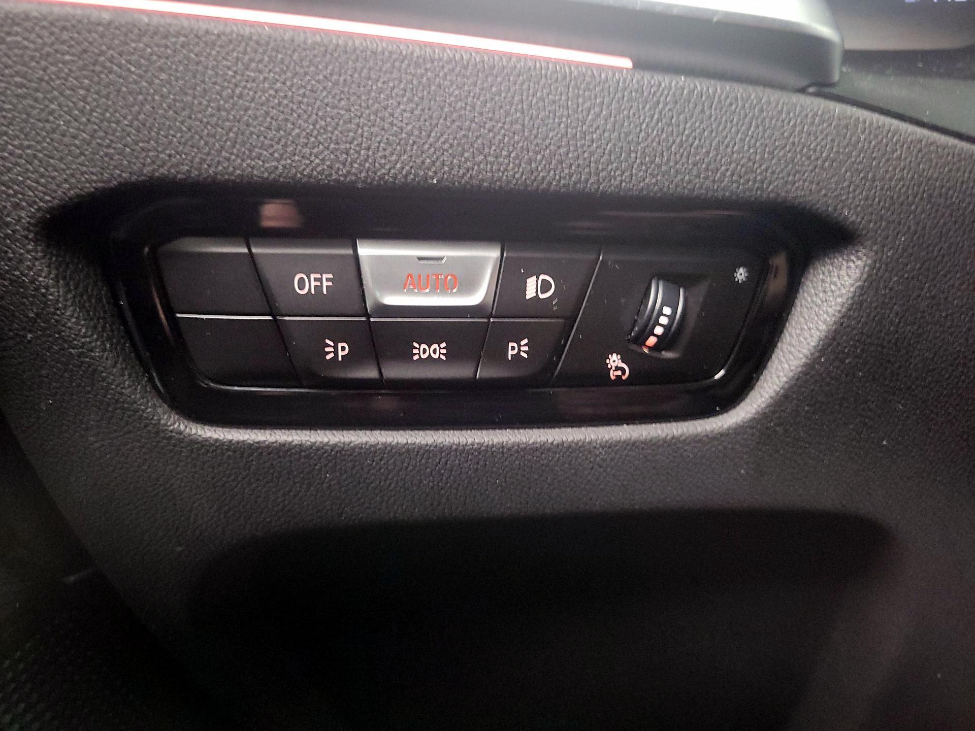 Thumbnail: 2022 BMW 3 Series - 13