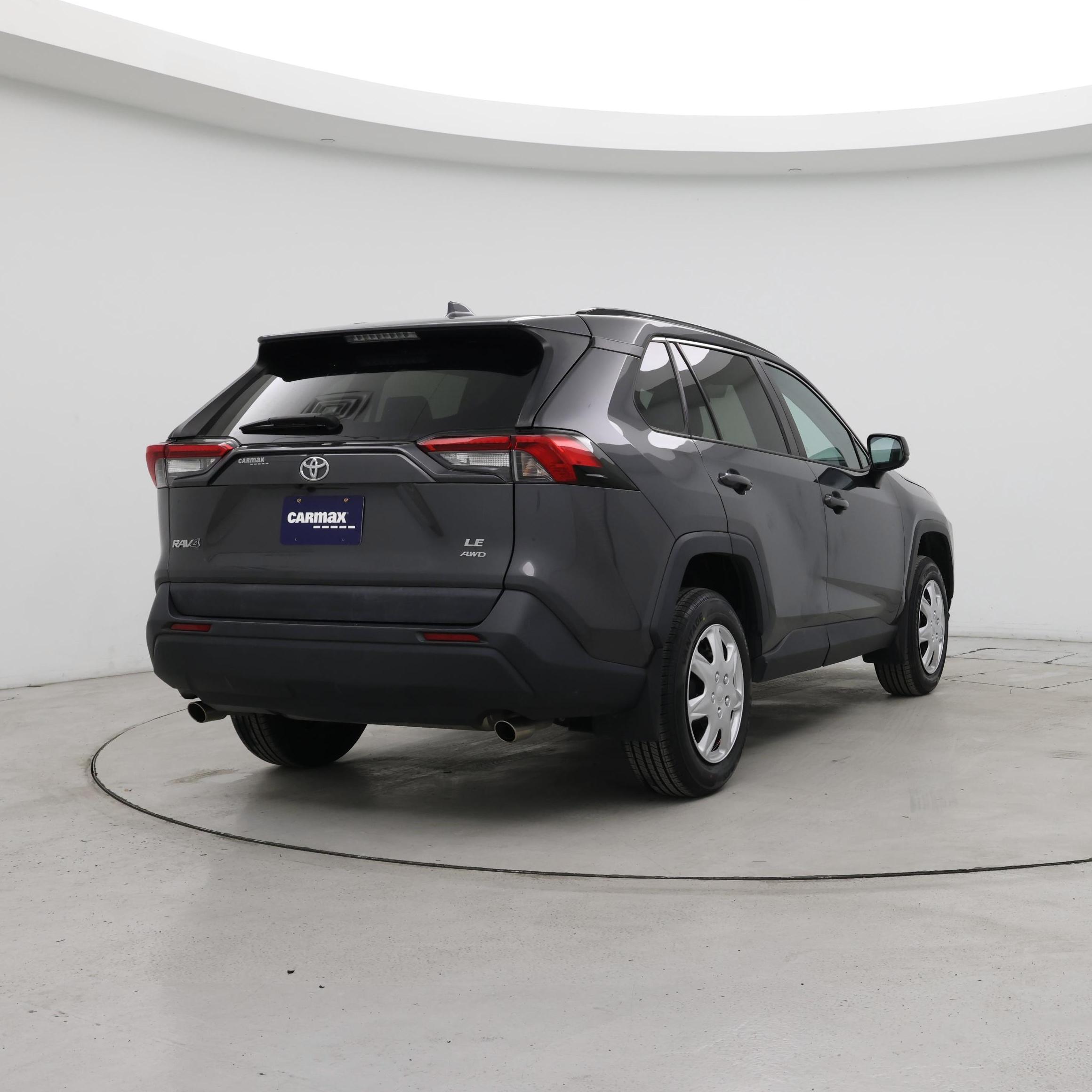 Thumbnail: 2019 Toyota RAV4 - 8