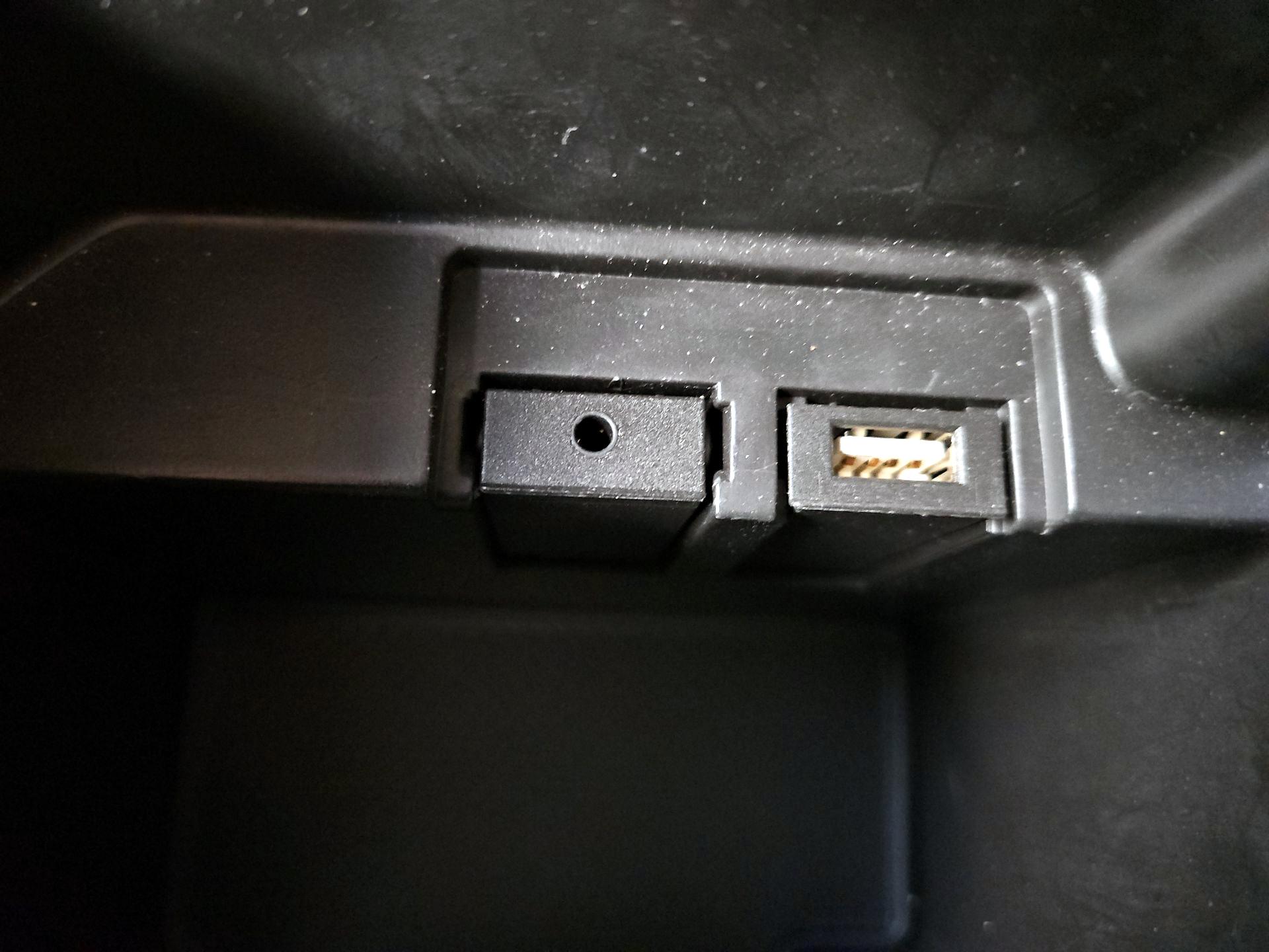 Thumbnail: 2015 Chevrolet Cruze - 18