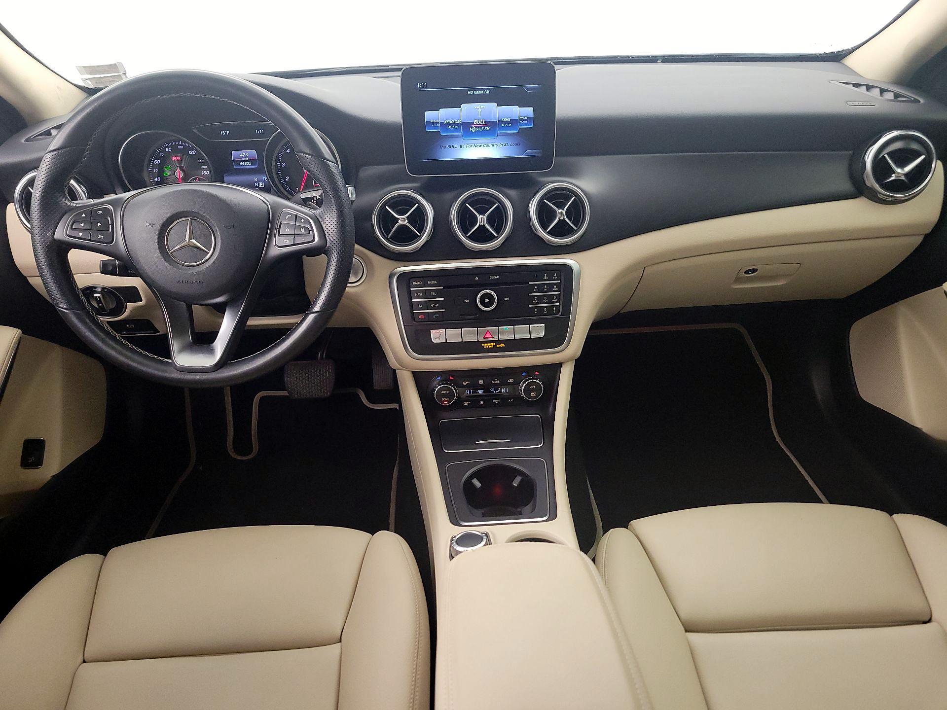 Thumbnail: 2019 Mercedes-Benz GLA - 9