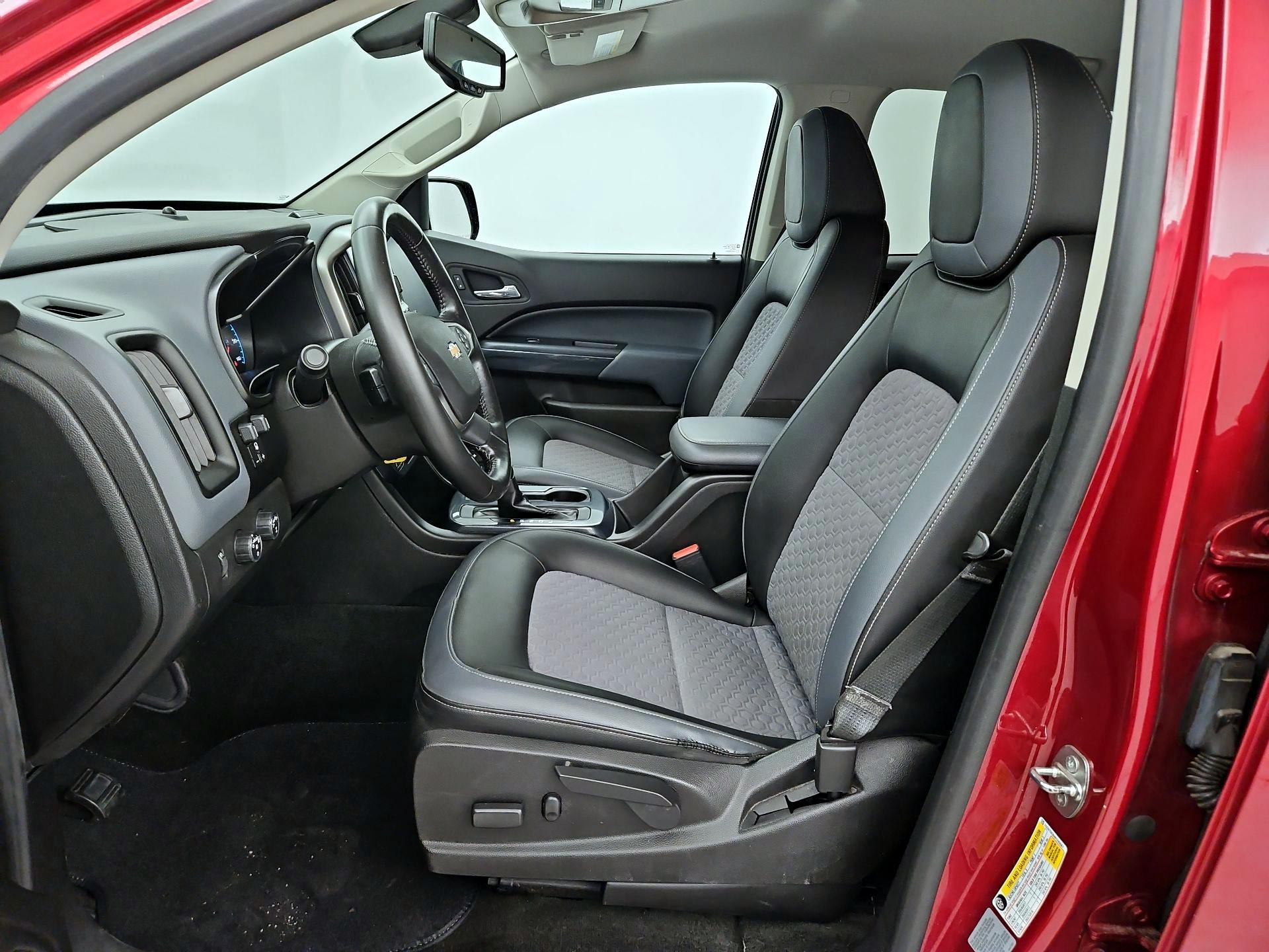 Thumbnail: 2017 Chevrolet Colorado - 11