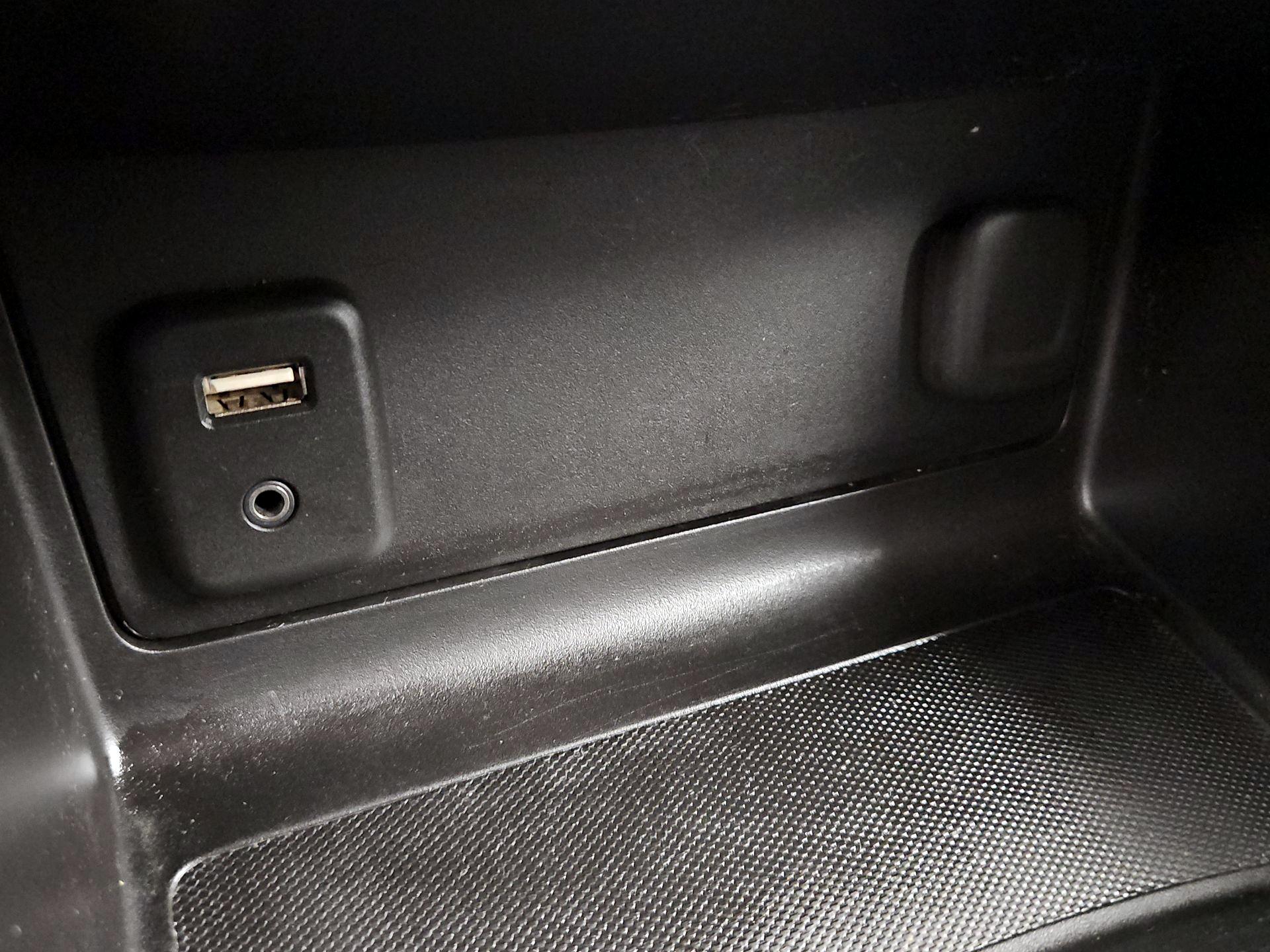 Thumbnail: 2017 Chevrolet Colorado - 18