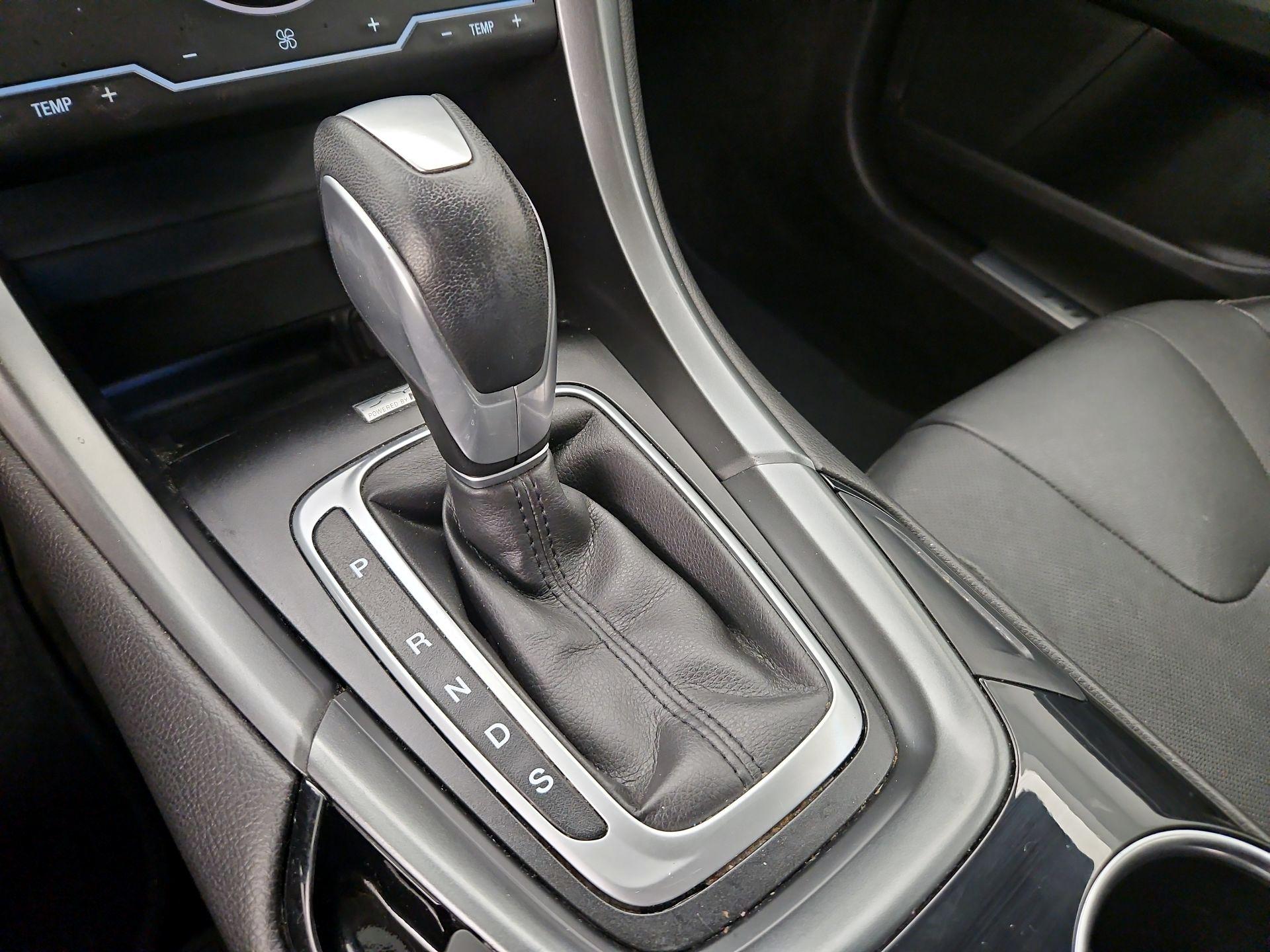 Thumbnail: 2014 Ford Fusion - 17