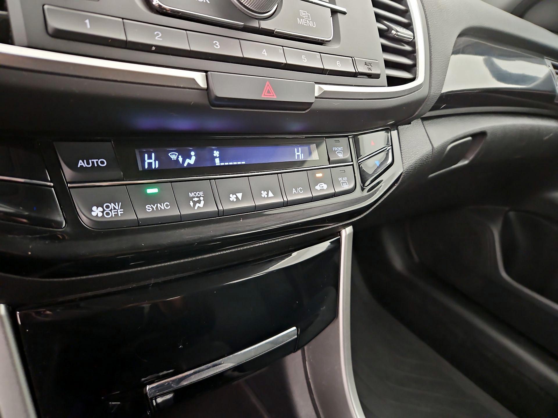 Thumbnail: 2016 Honda Accord - 16