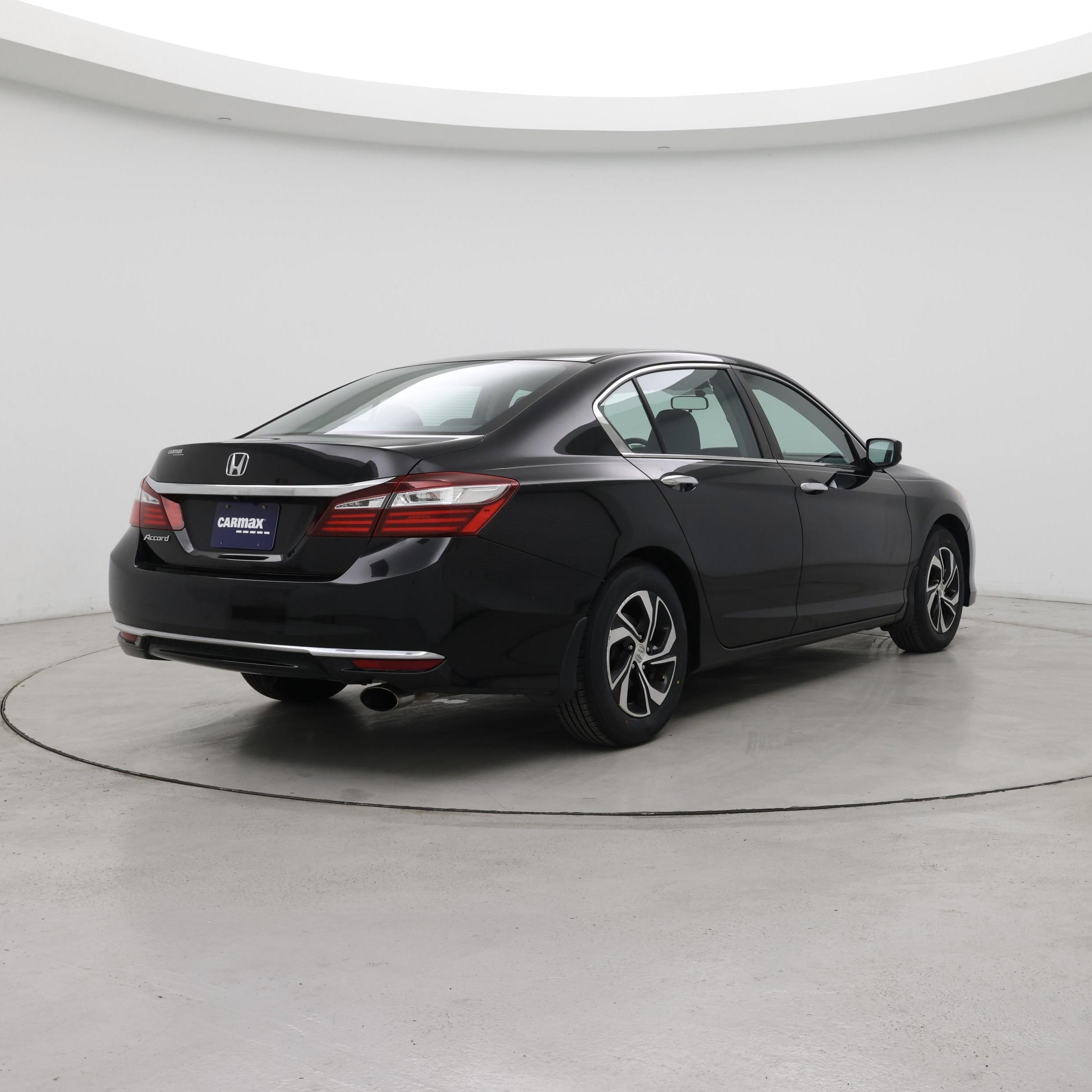 Thumbnail: 2016 Honda Accord - 8