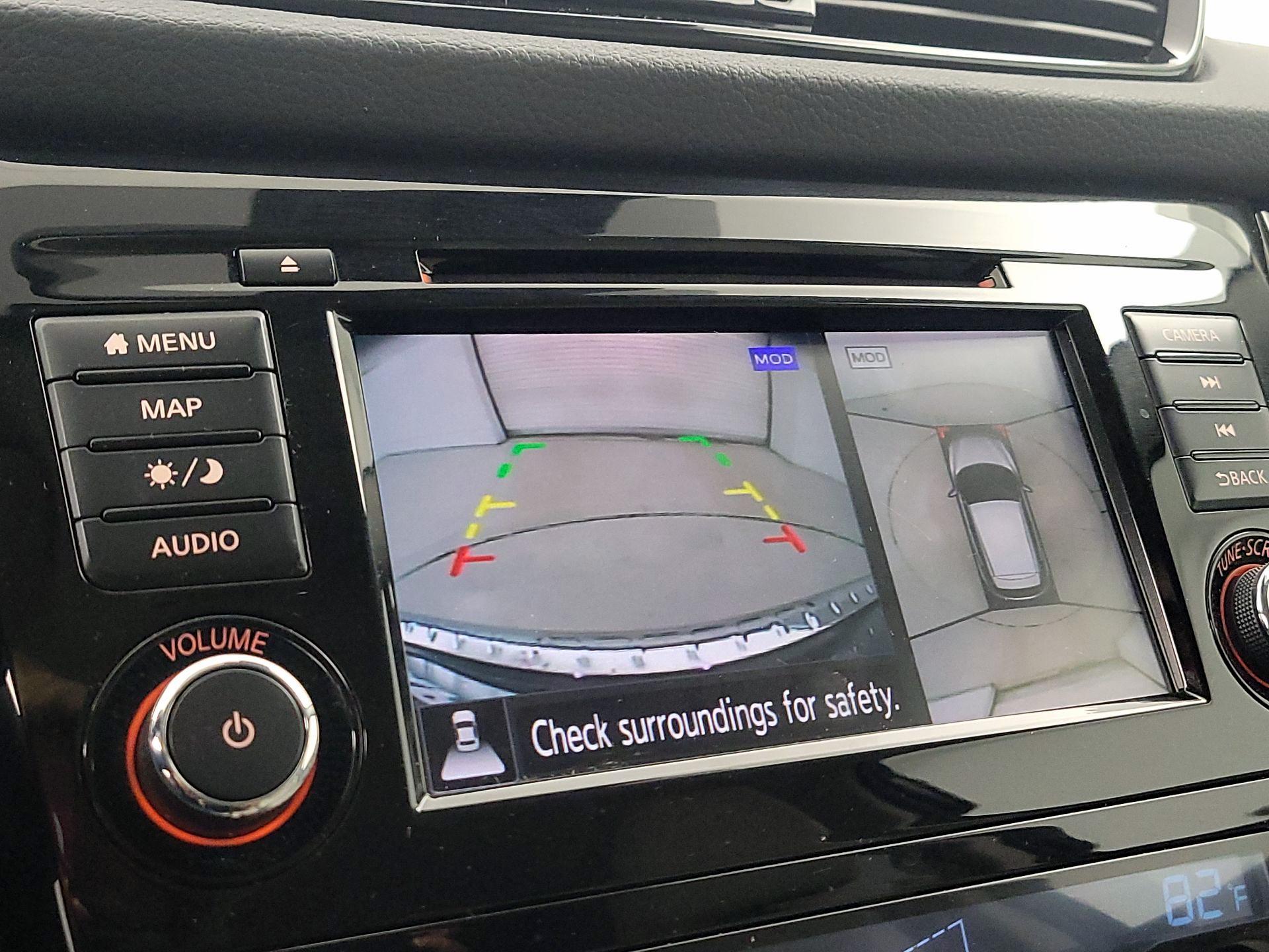 Thumbnail: 2022 Nissan Rogue Sport - 14