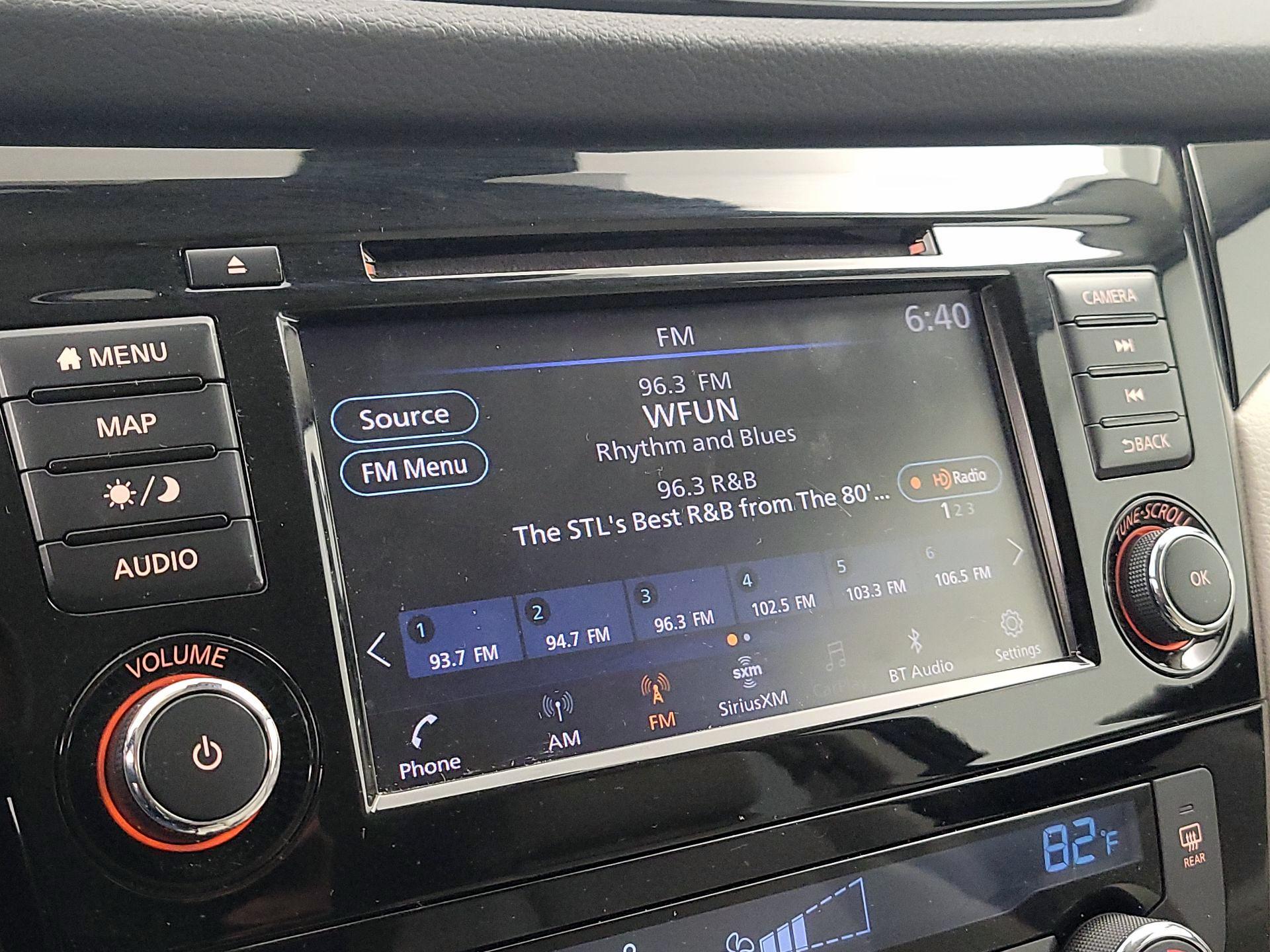 Thumbnail: 2022 Nissan Rogue Sport - 15