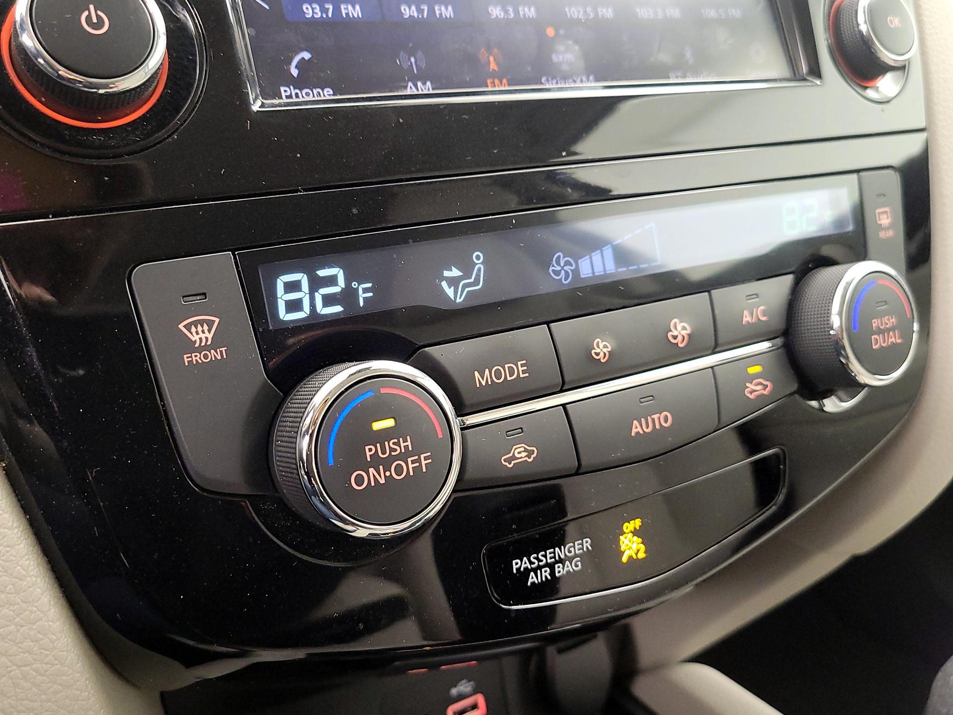 Thumbnail: 2022 Nissan Rogue Sport - 16