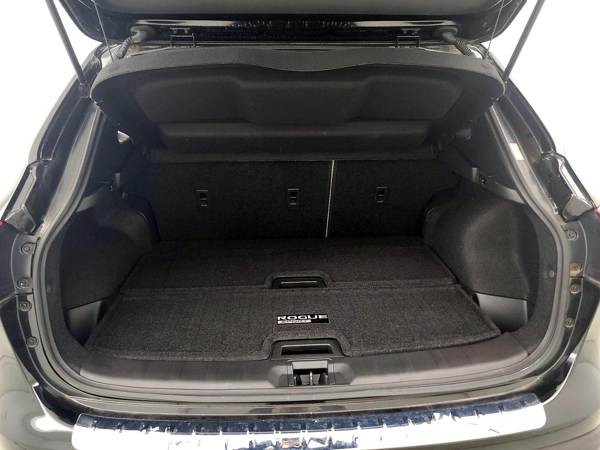 Thumbnail: 2022 Nissan Rogue Sport - 20