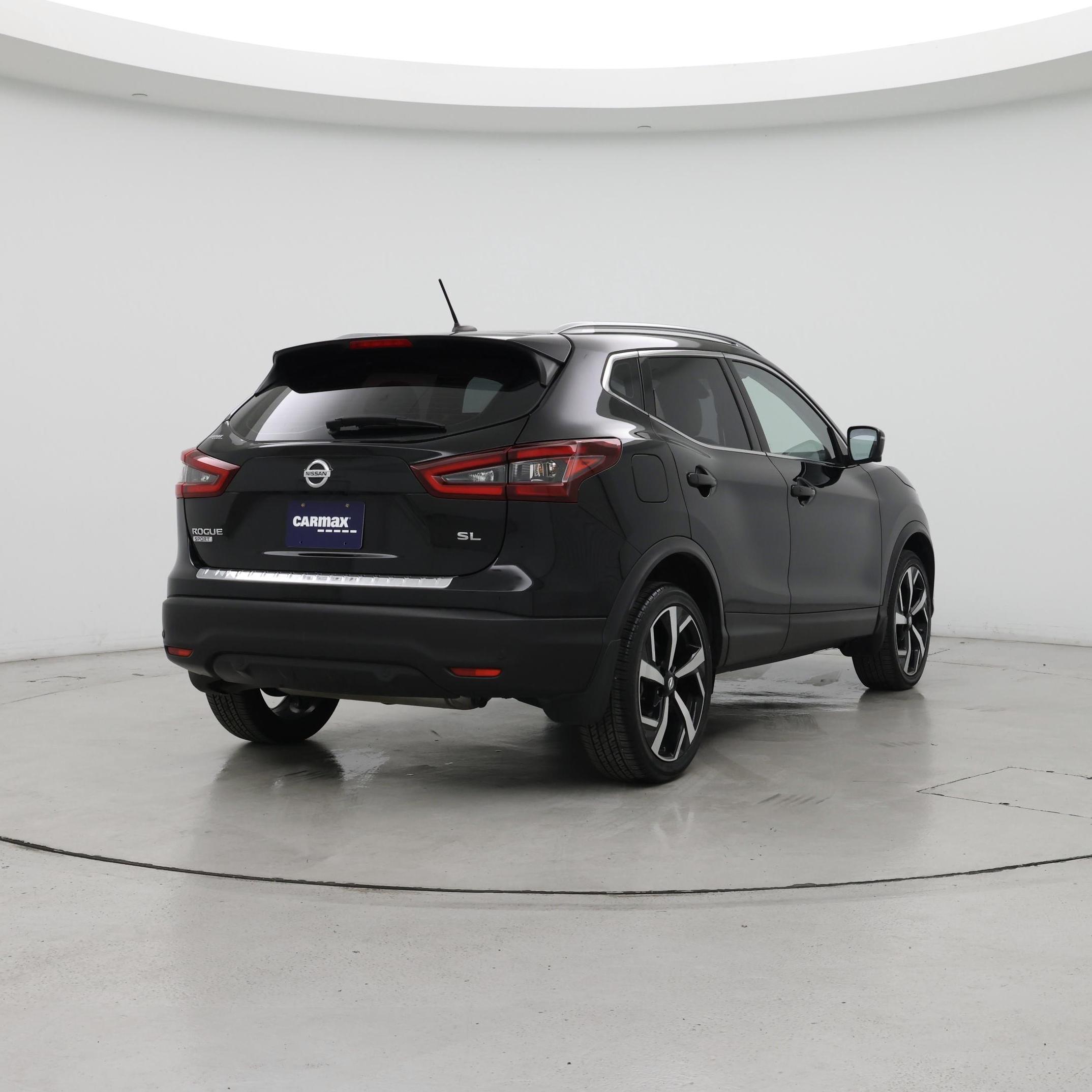 Thumbnail: 2022 Nissan Rogue Sport - 8