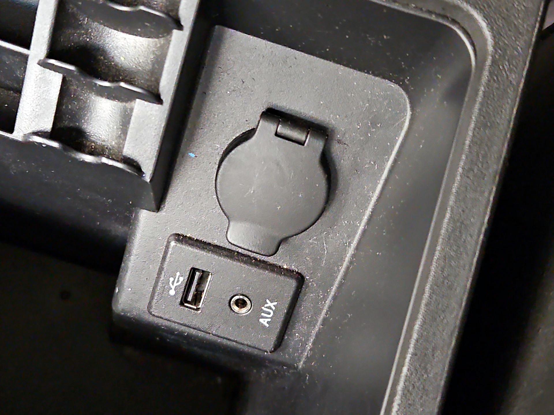 Thumbnail: 2016 Nissan Frontier - 19