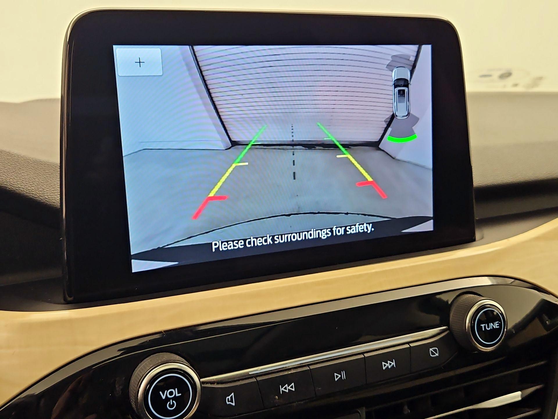 Thumbnail: 2021 Ford Escape - 15