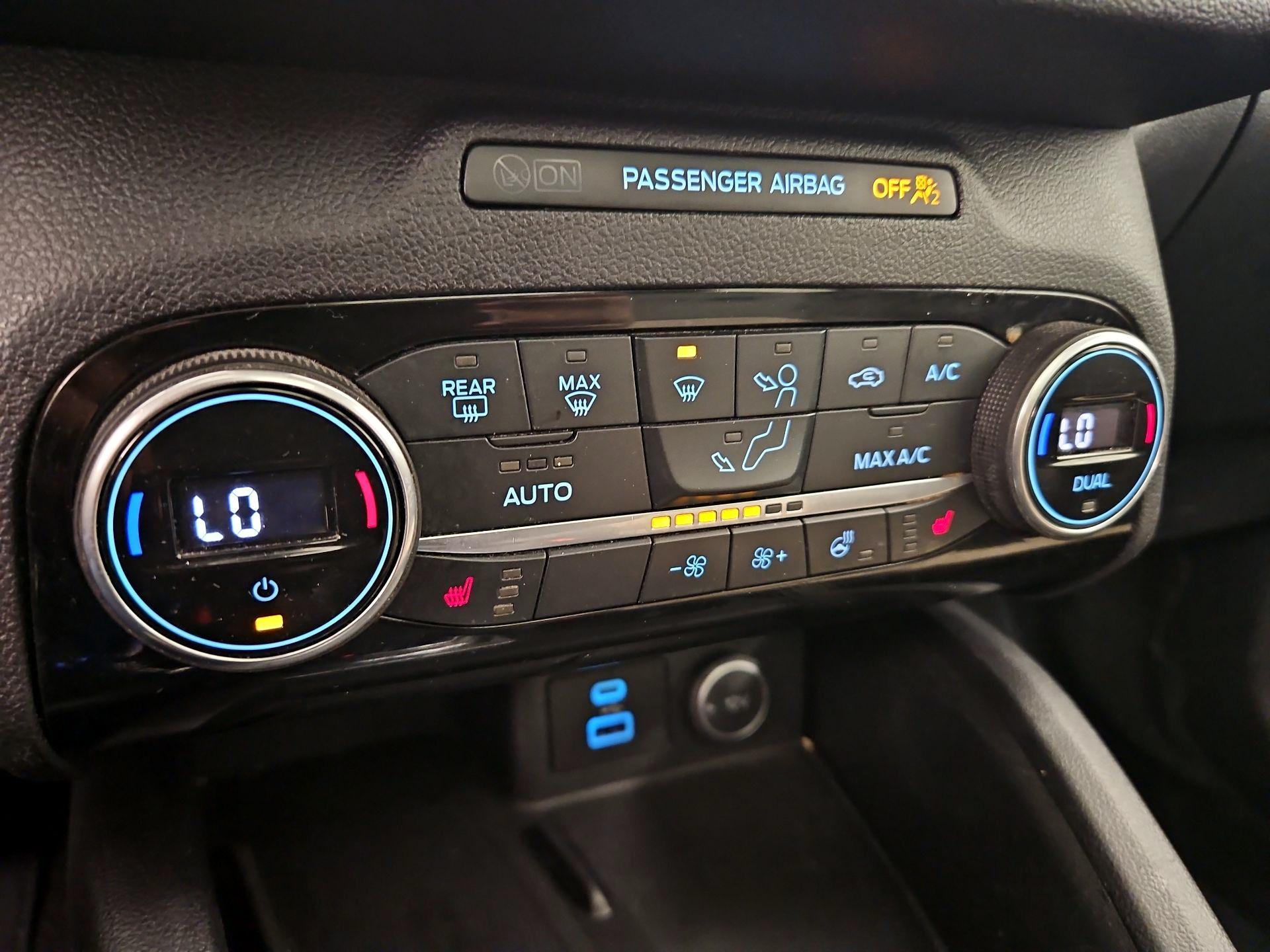 Thumbnail: 2021 Ford Escape - 17