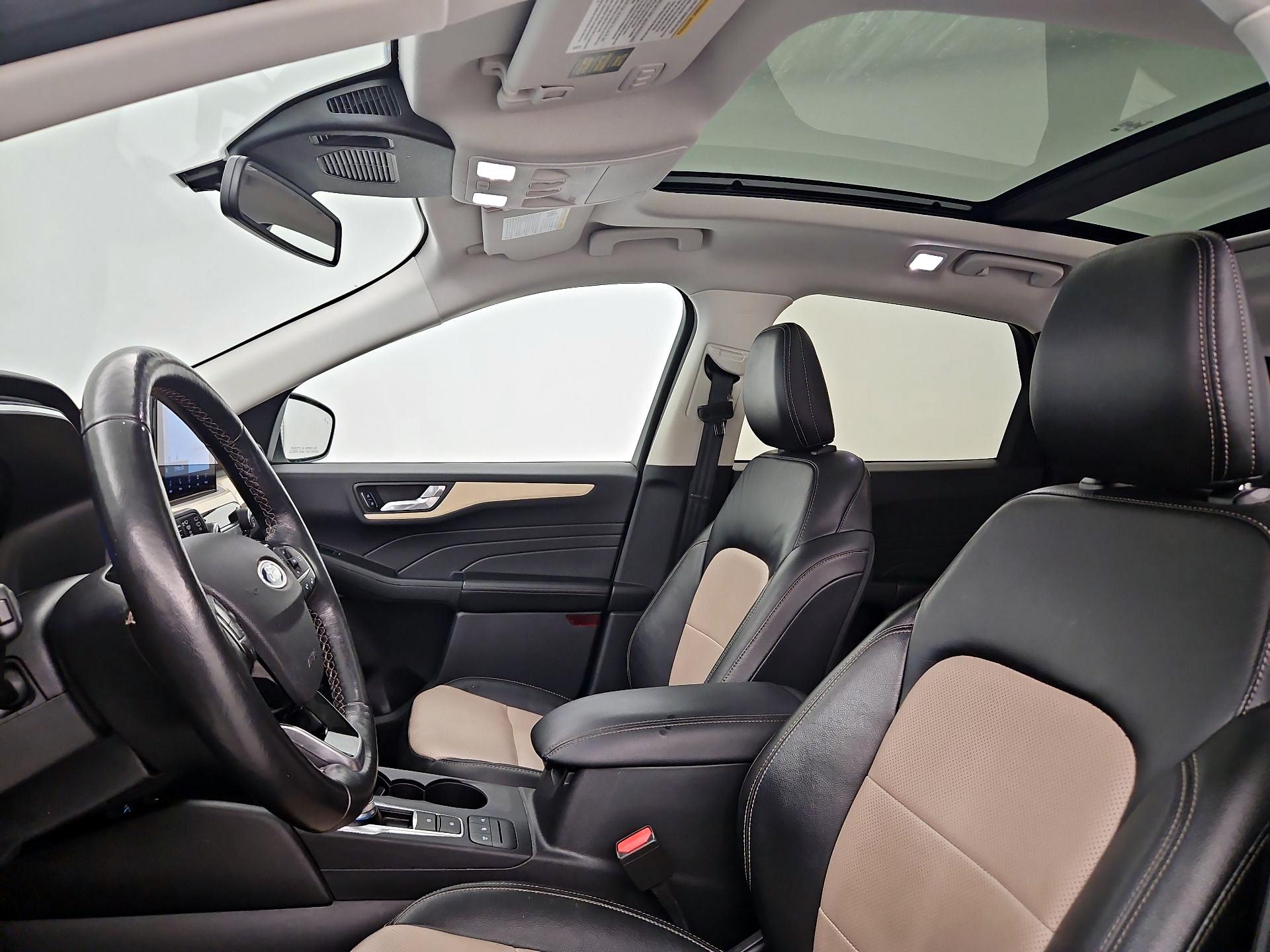 Thumbnail: 2021 Ford Escape - 20