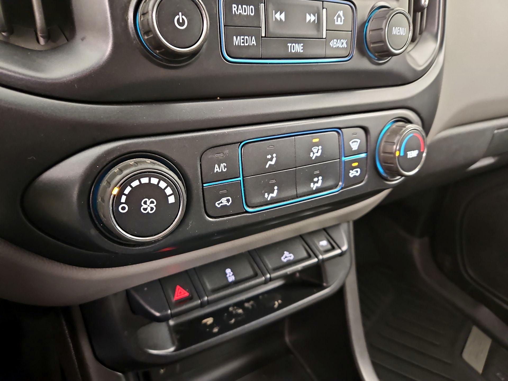 Thumbnail: 2016 Chevrolet Colorado - 16