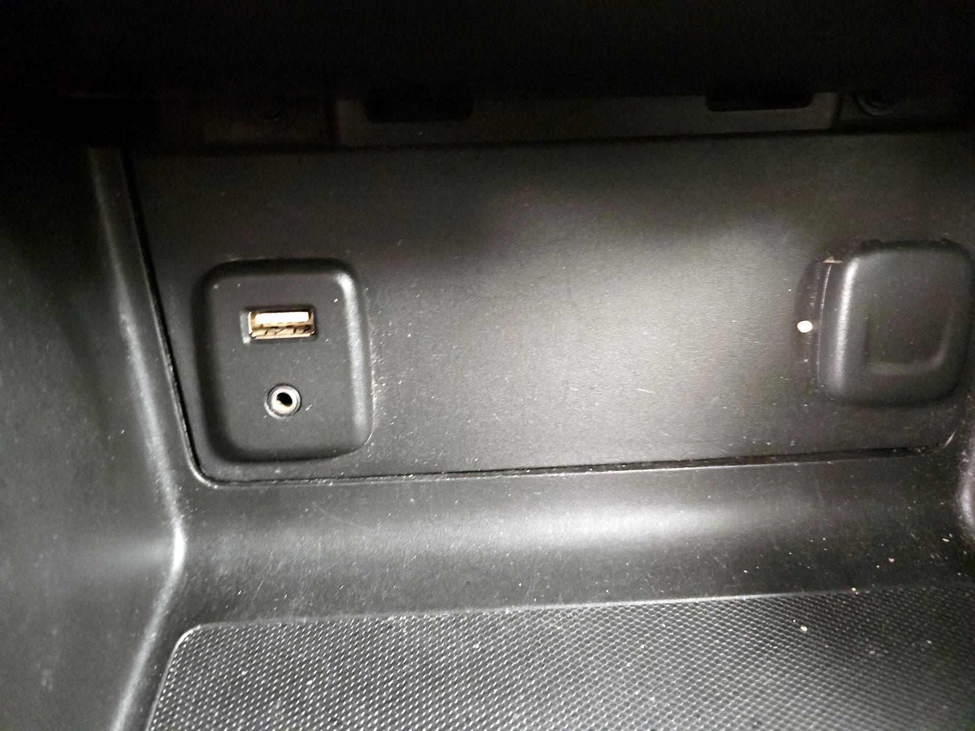 Thumbnail: 2016 Chevrolet Colorado - 18