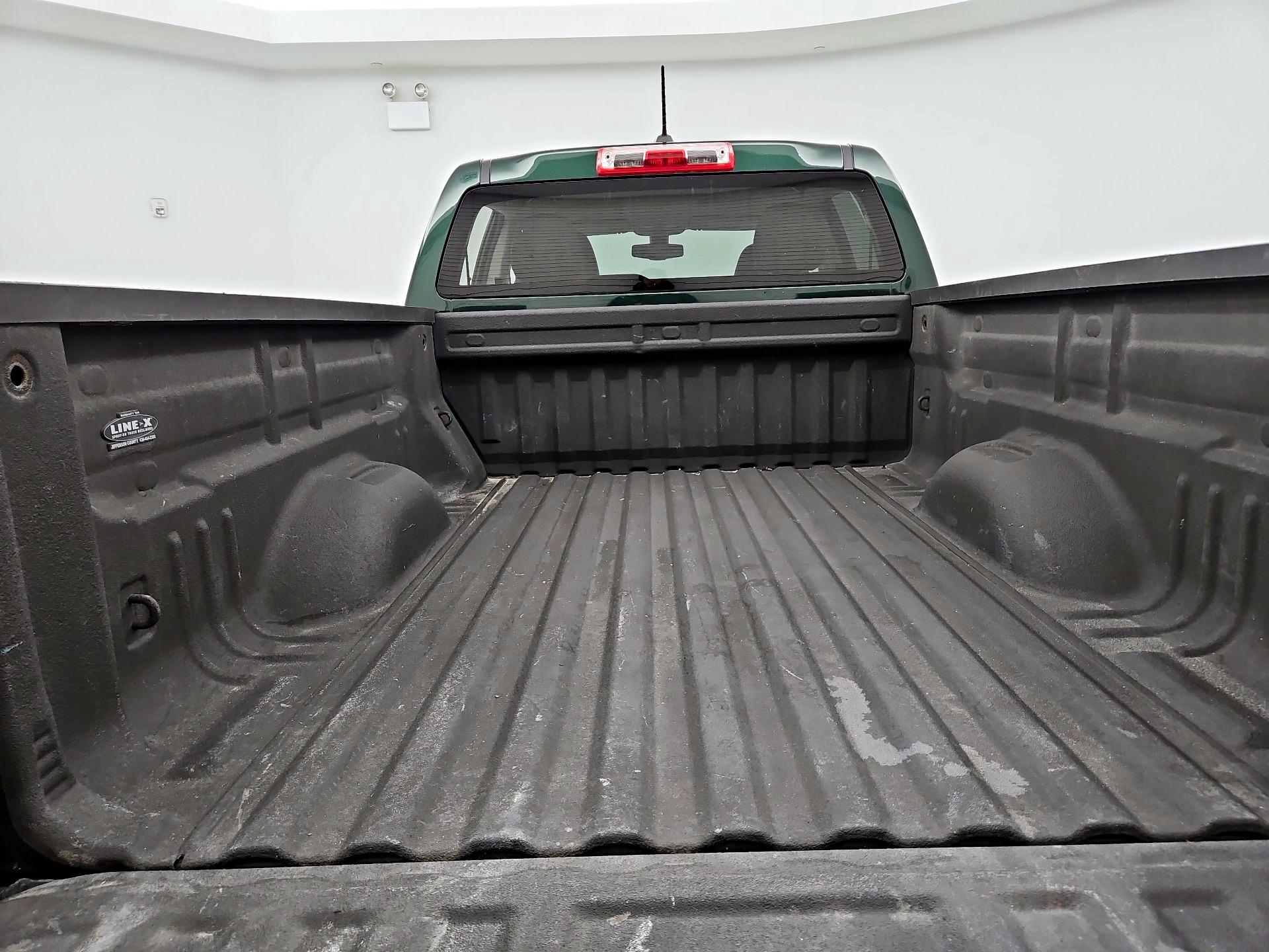 Thumbnail: 2016 Chevrolet Colorado - 20