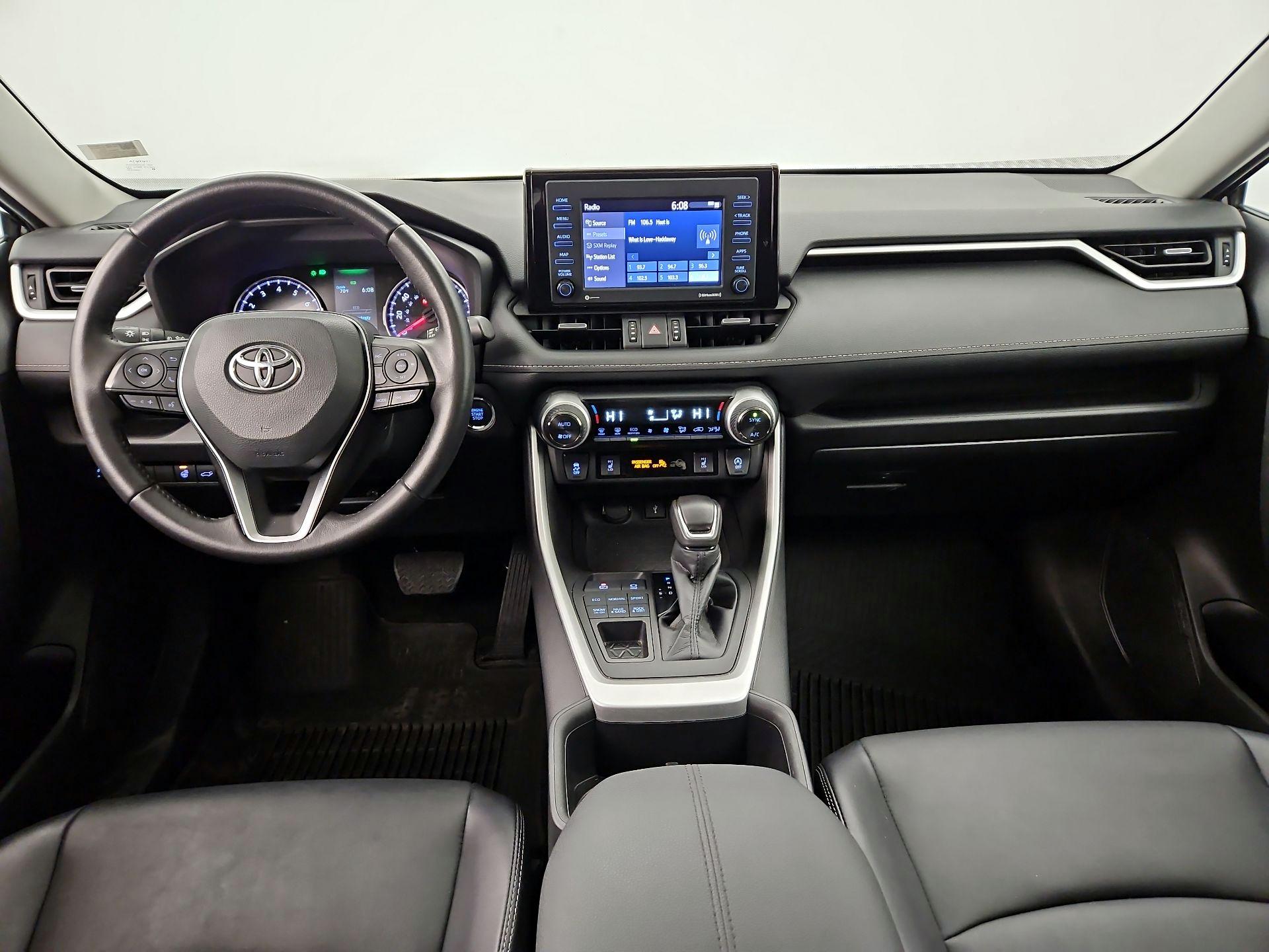 Thumbnail: 2022 Toyota RAV4 - 9