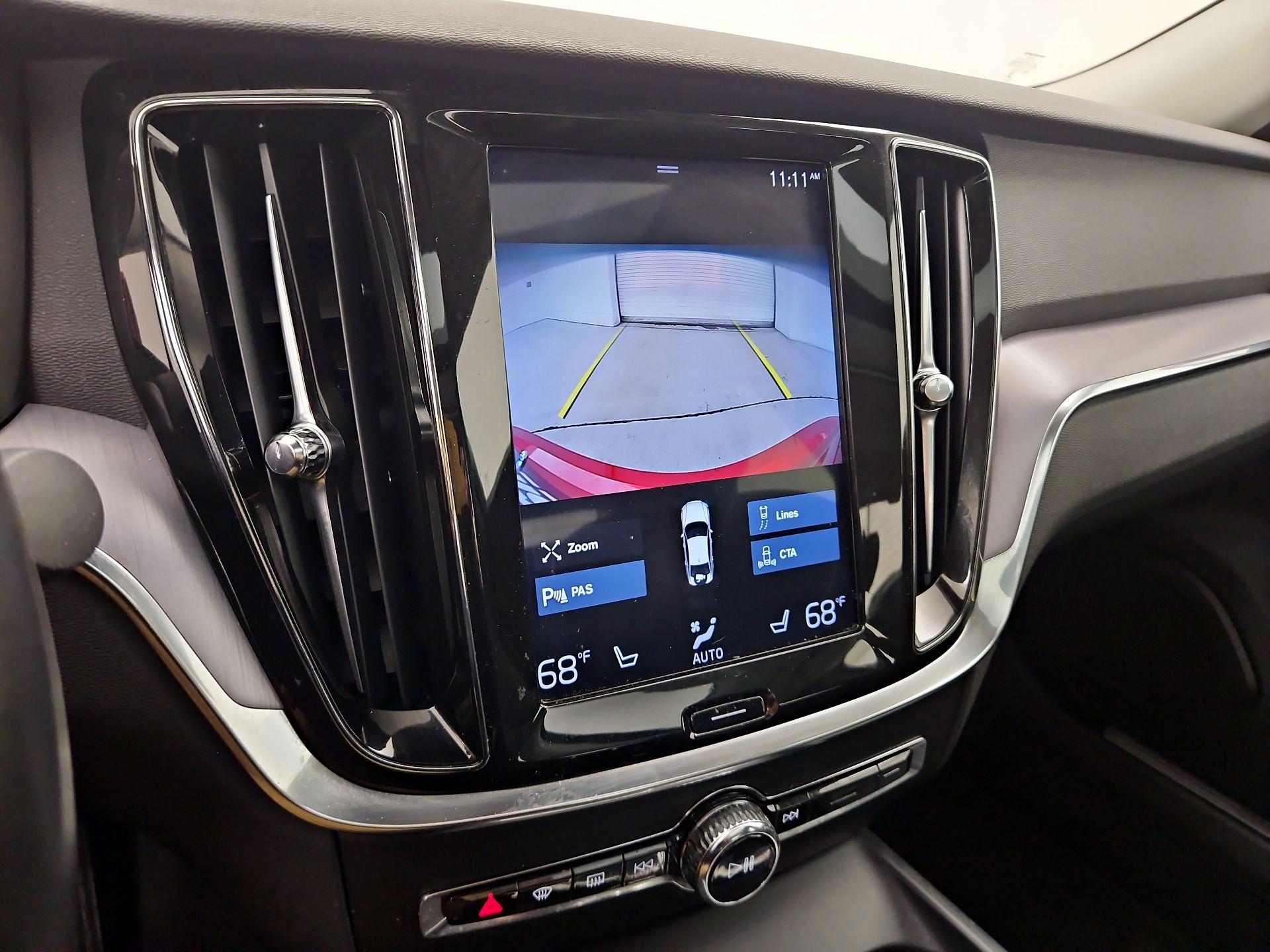 Thumbnail: 2019 Volvo S60 - 15