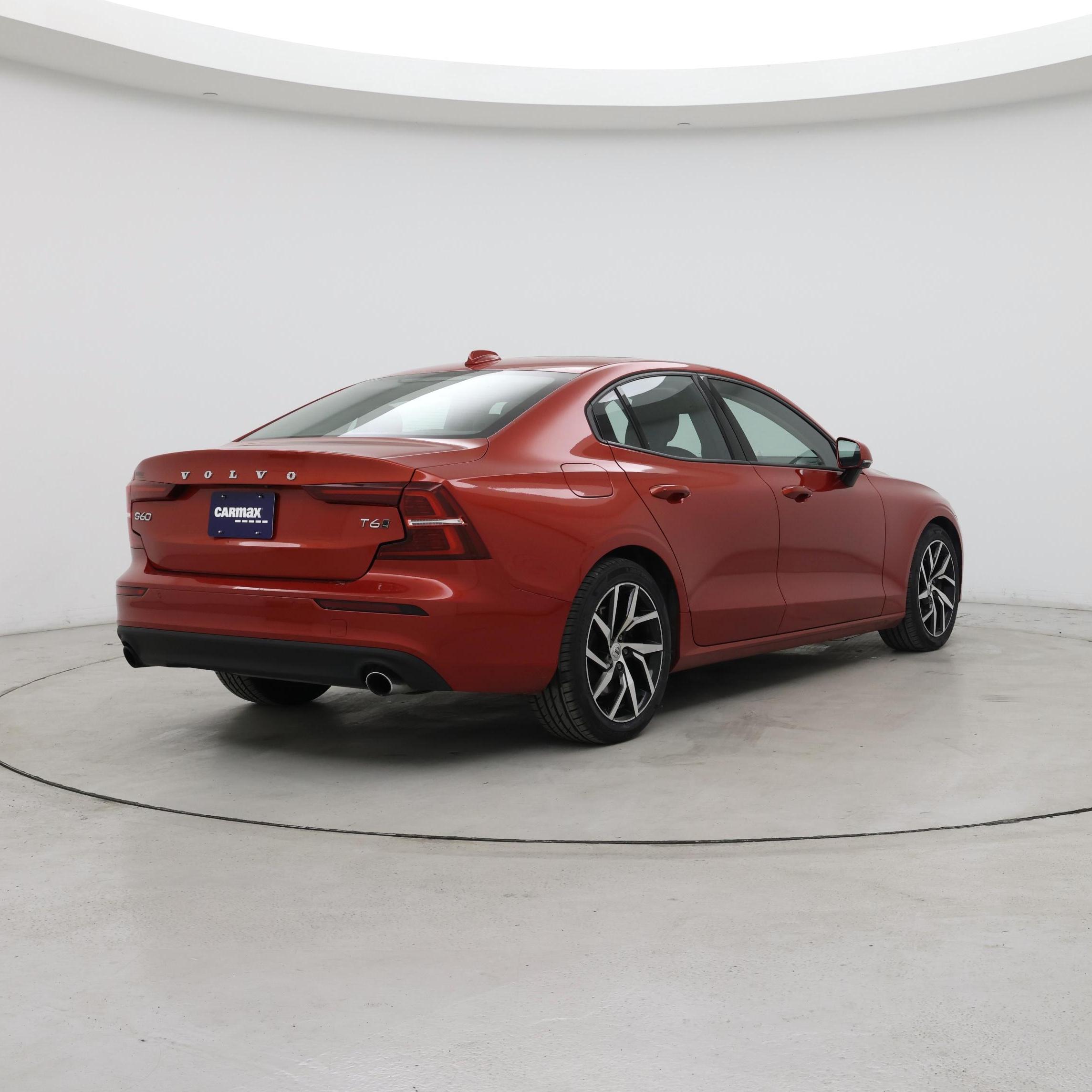 Thumbnail: 2019 Volvo S60 - 8