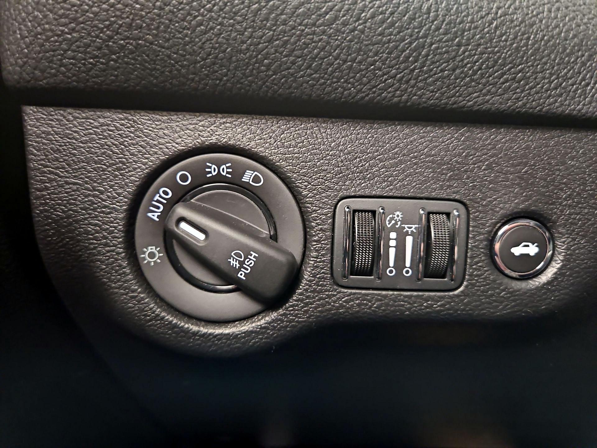 Thumbnail: 2022 Dodge Challenger - 13