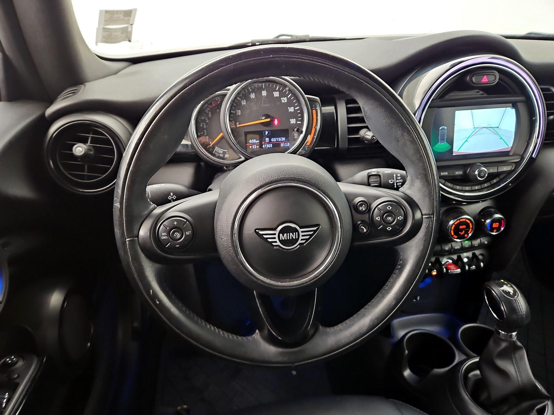 Thumbnail: 2019 MINI Cooper - 10