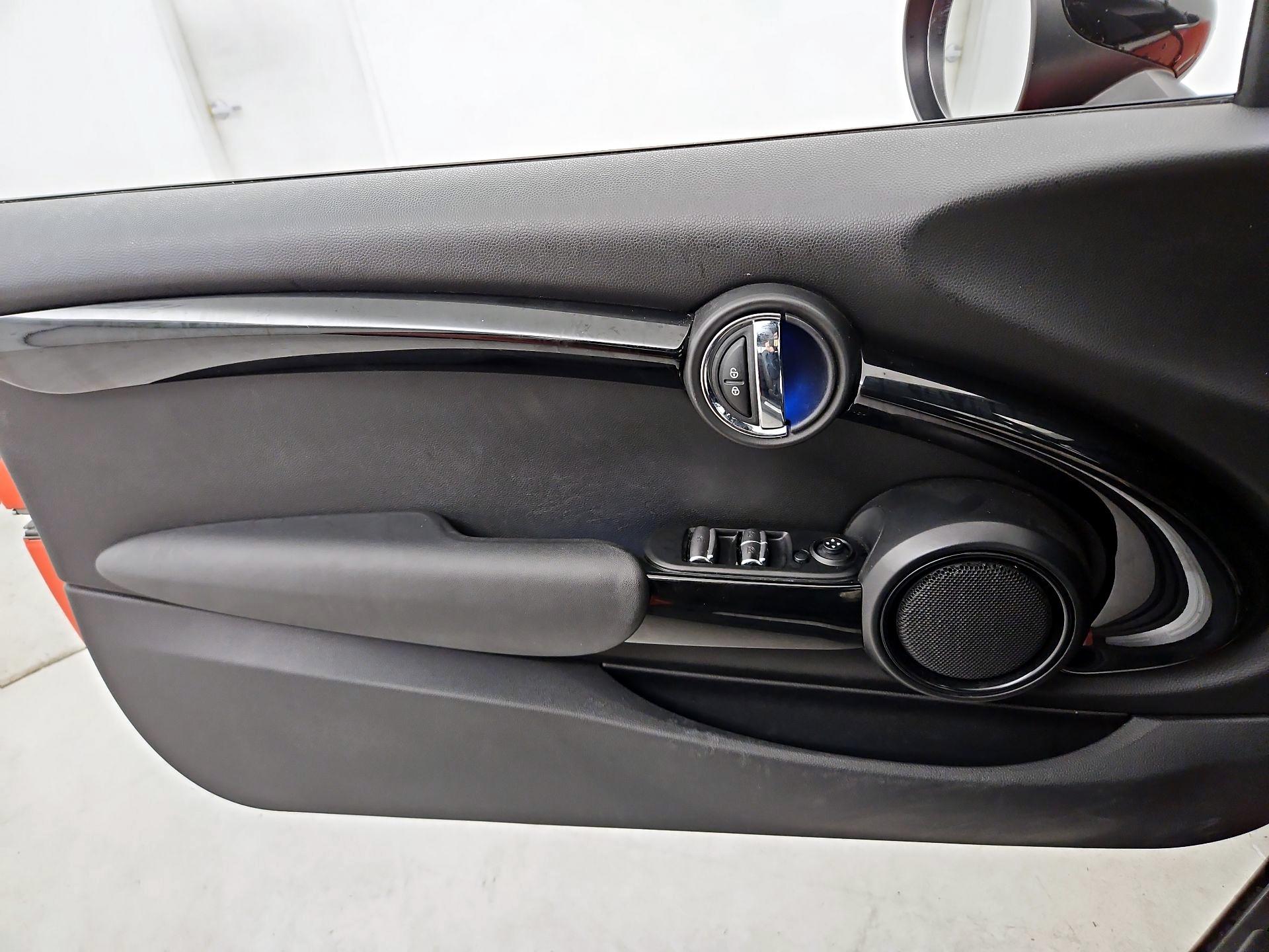 Thumbnail: 2019 MINI Cooper - 12