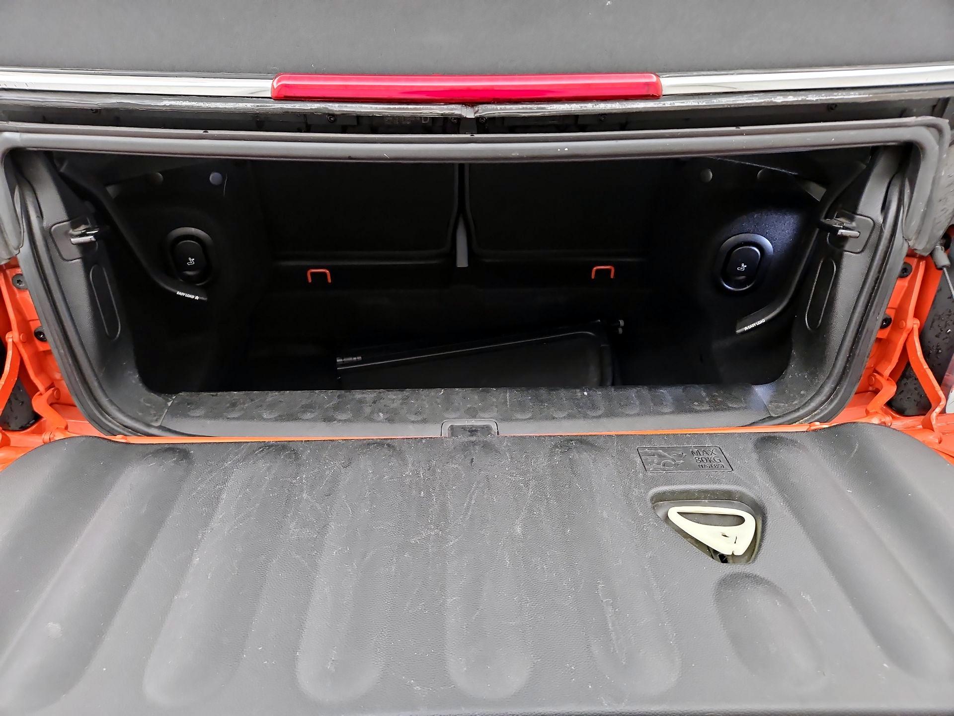 Thumbnail: 2019 MINI Cooper - 19