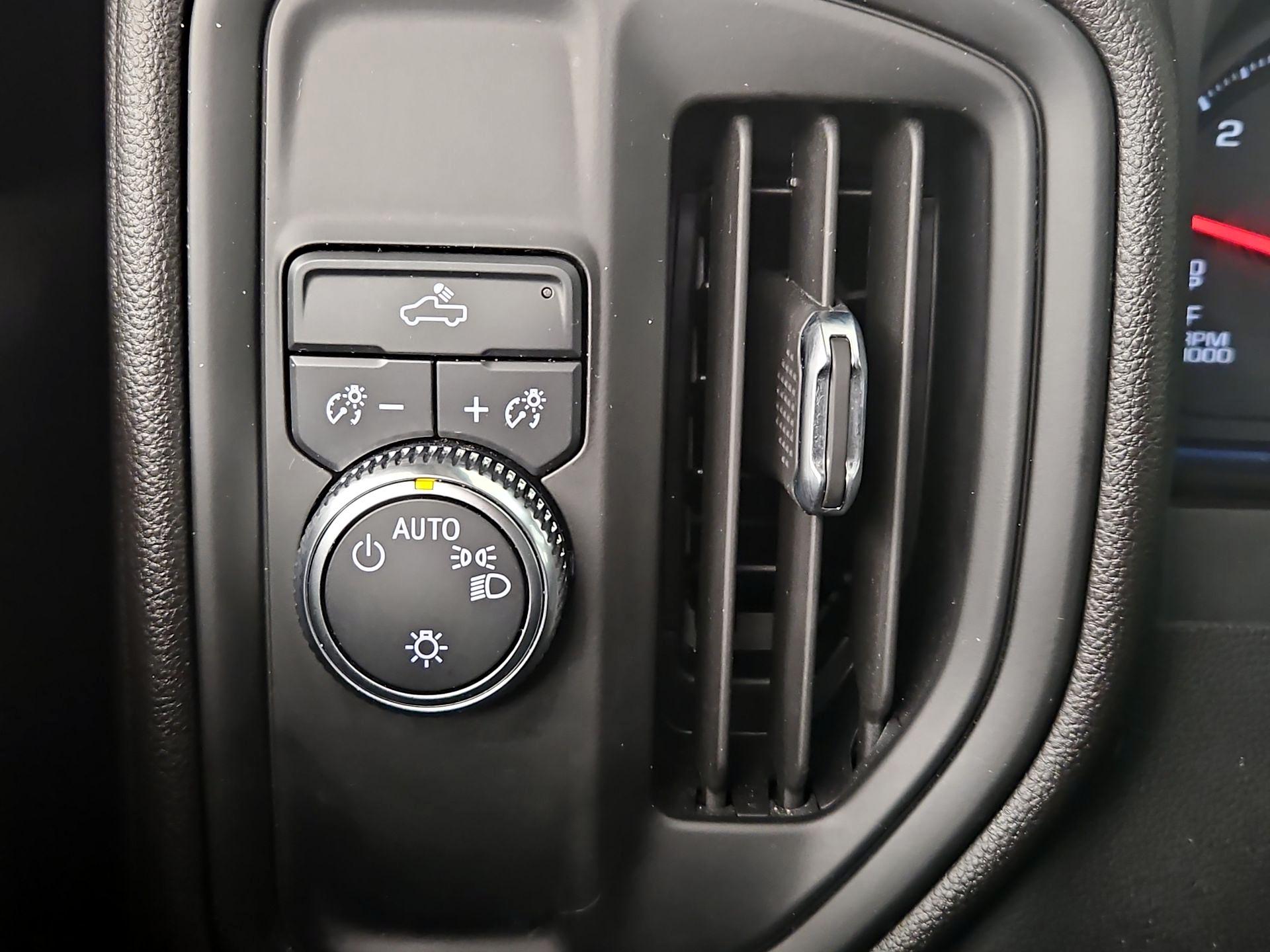 Thumbnail: 2025 GMC Sierra 1500 - 13