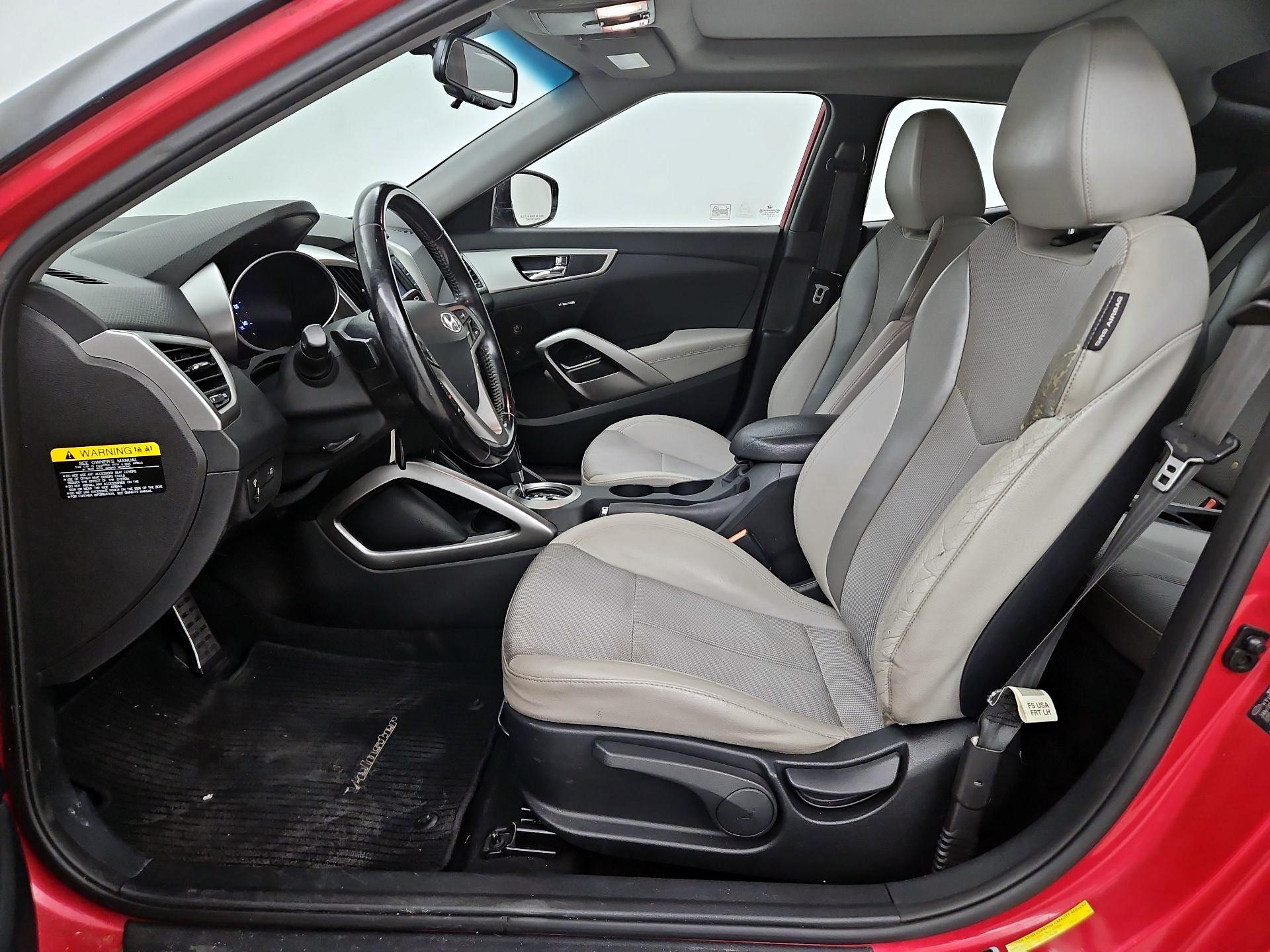 Thumbnail: 2014 Hyundai Veloster - 11