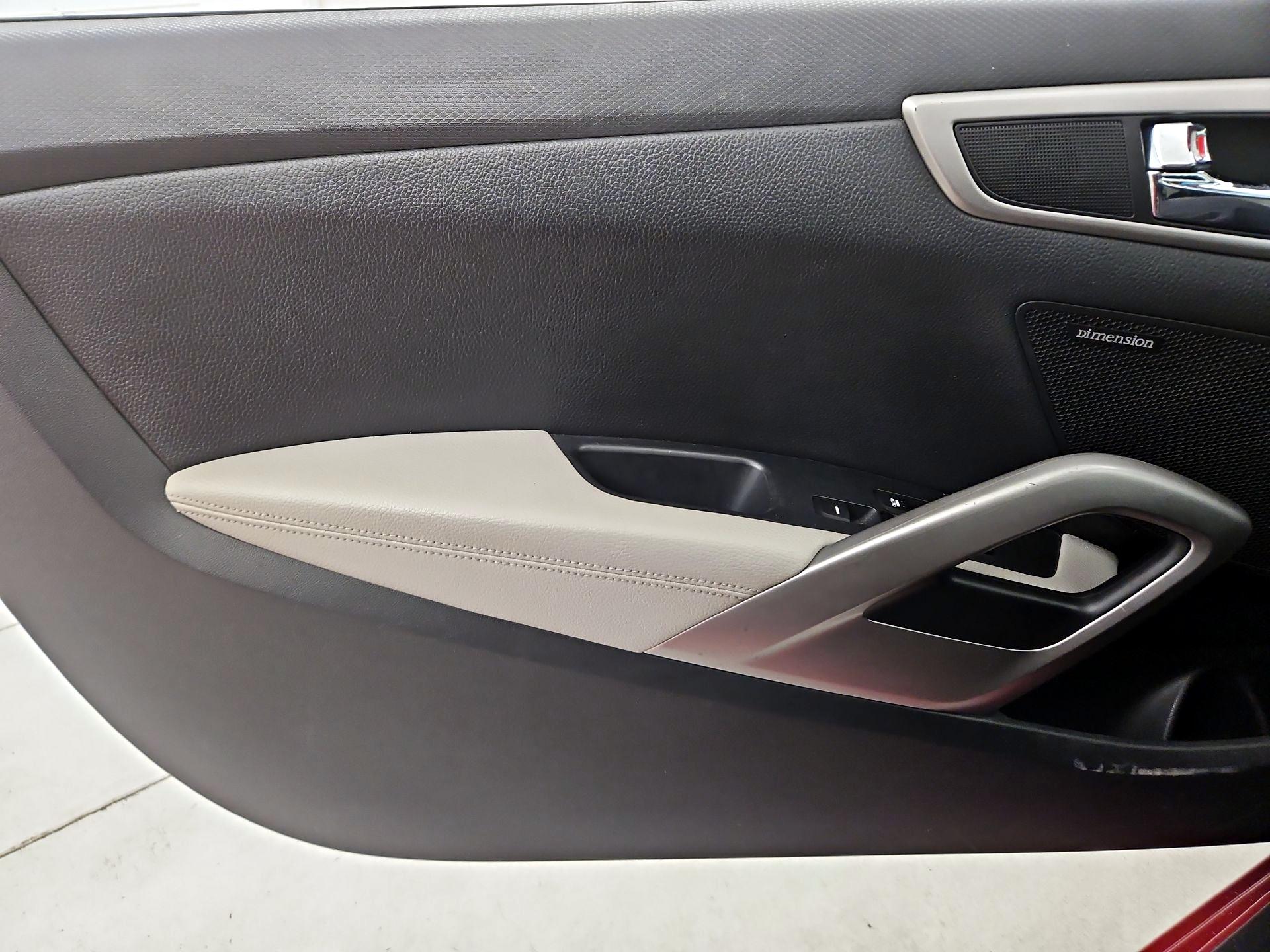 Thumbnail: 2014 Hyundai Veloster - 12