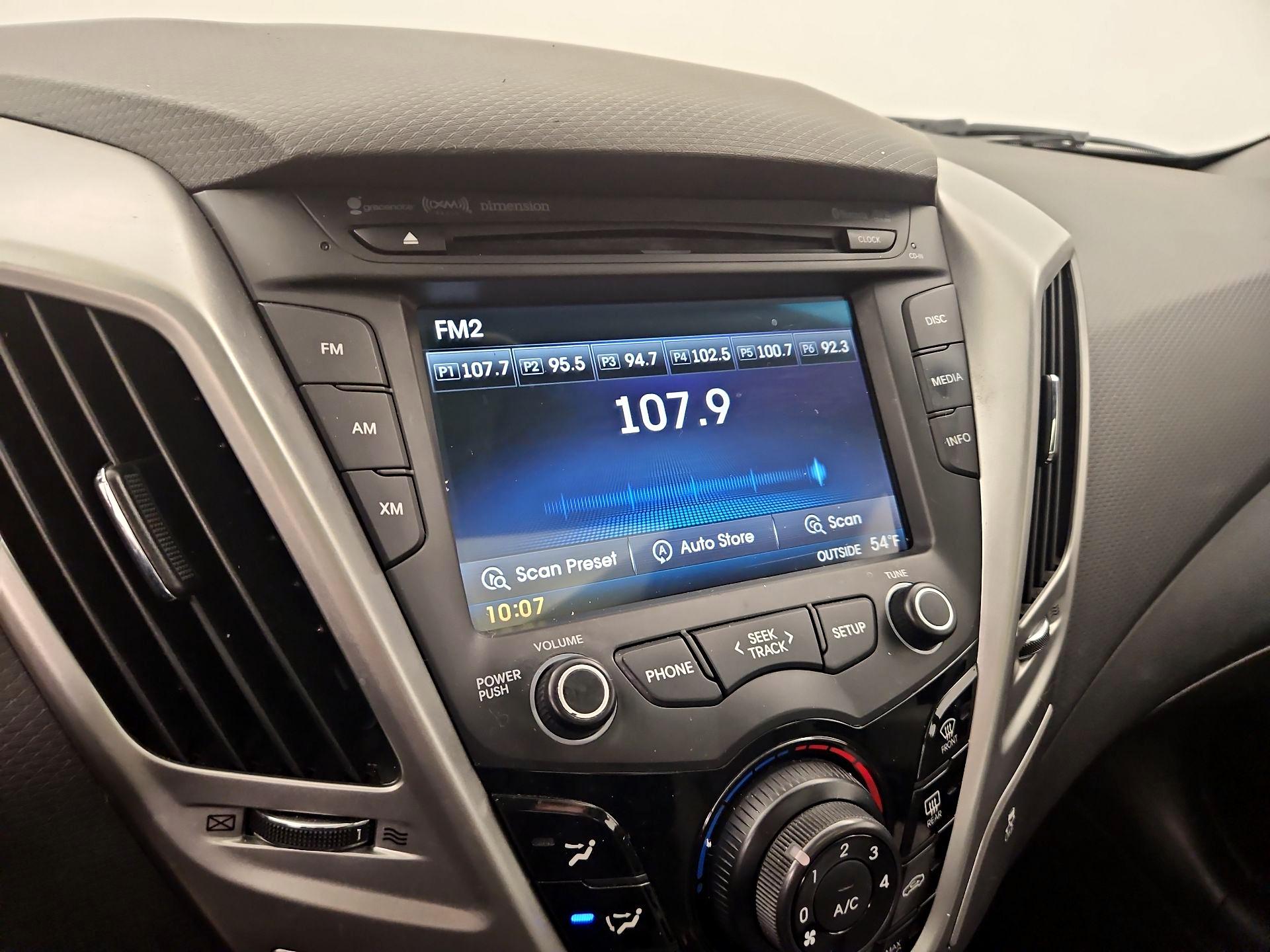 Thumbnail: 2014 Hyundai Veloster - 15