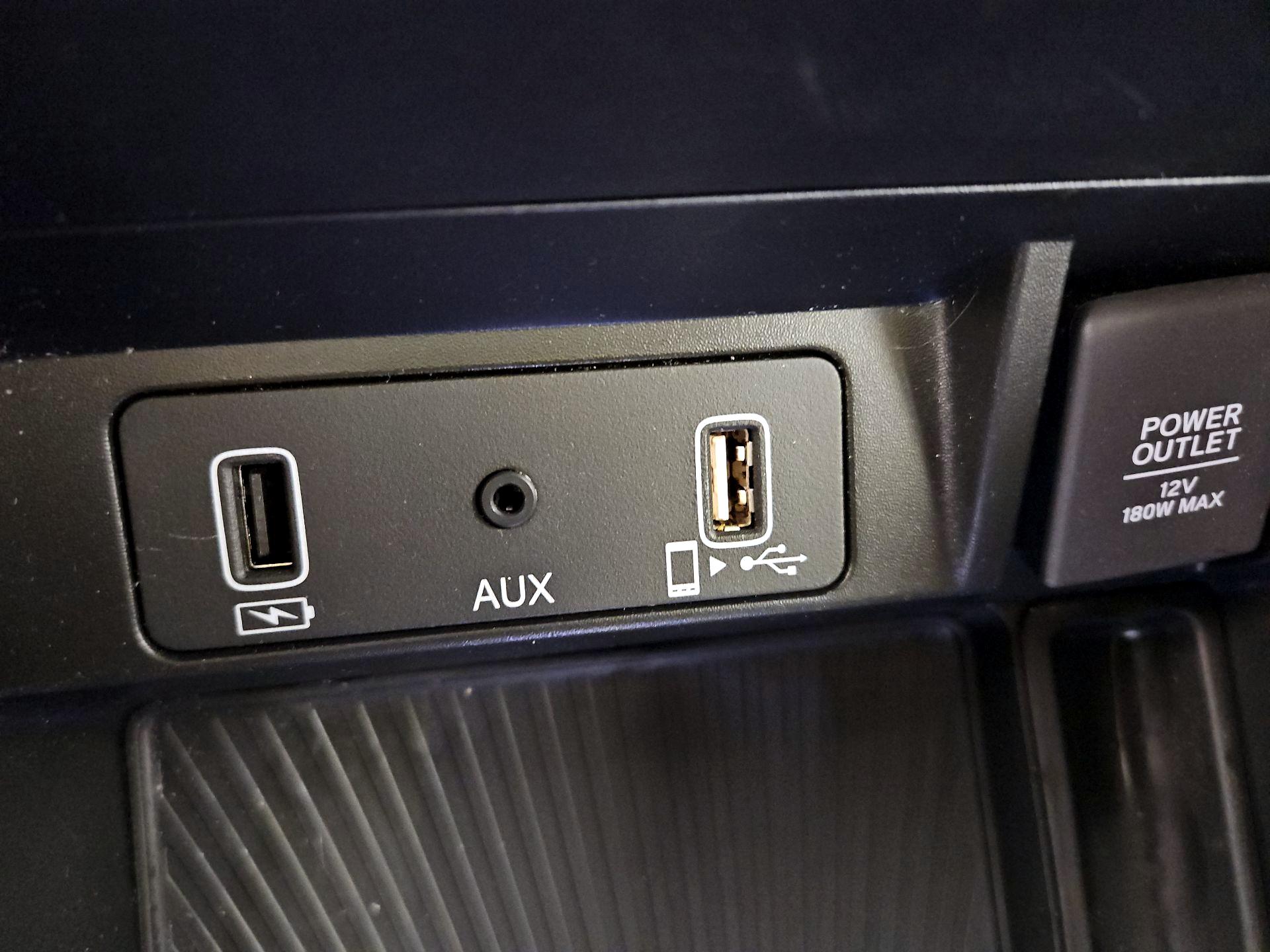 Thumbnail: 2022 Acura TLX - 19