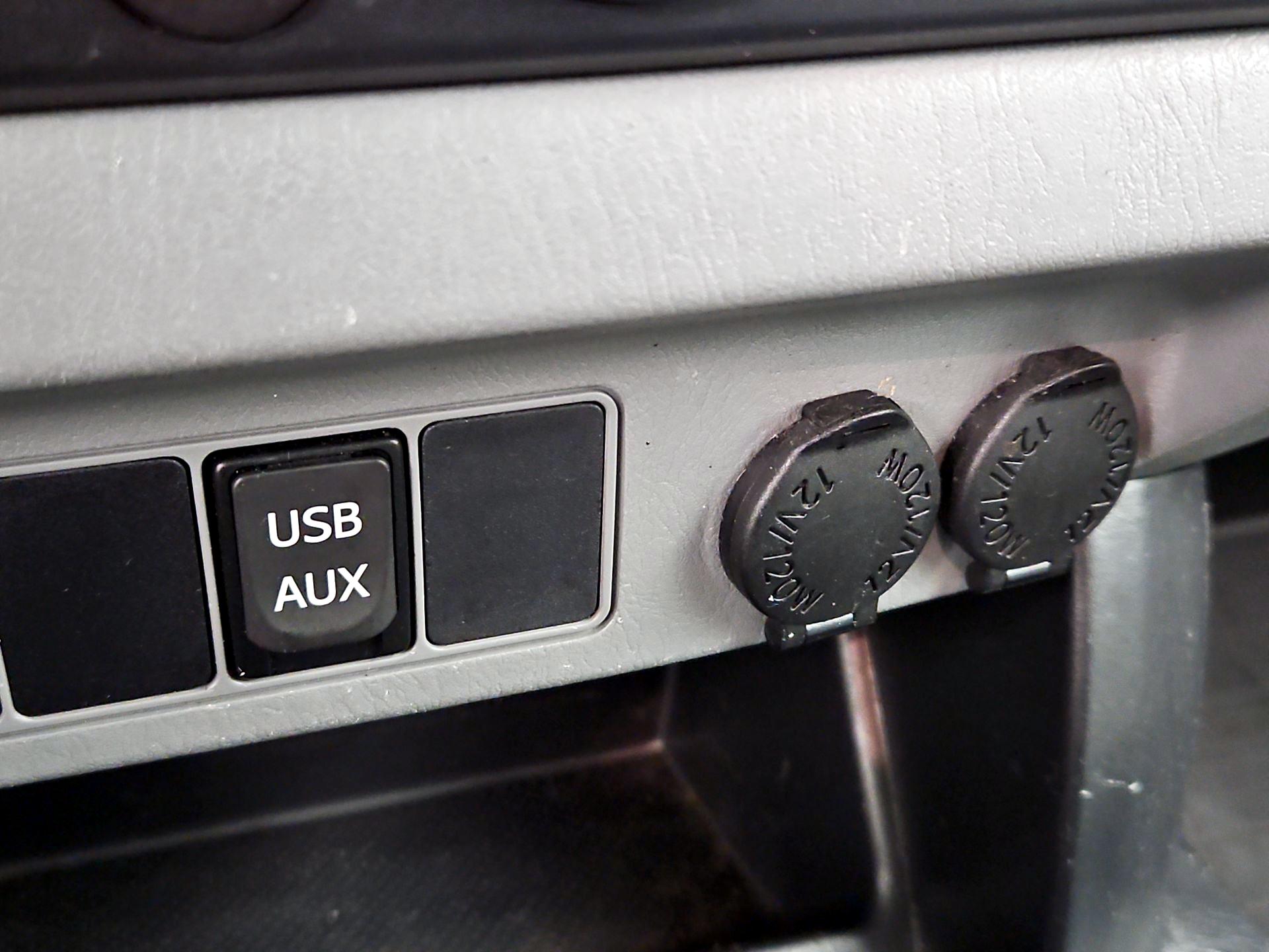 Thumbnail: 2014 Toyota Tacoma - 17