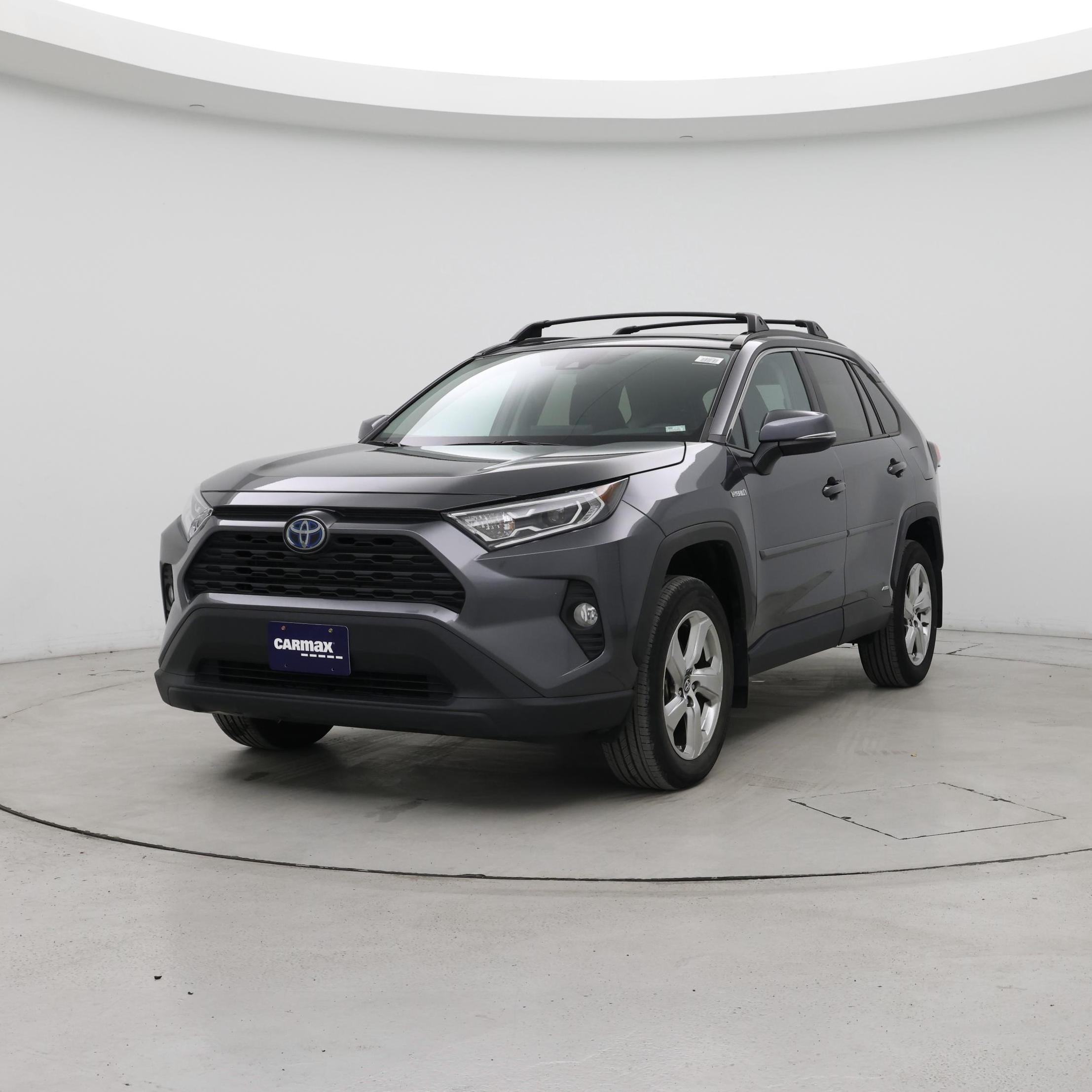 Thumbnail: 2021 Toyota RAV4 - 4