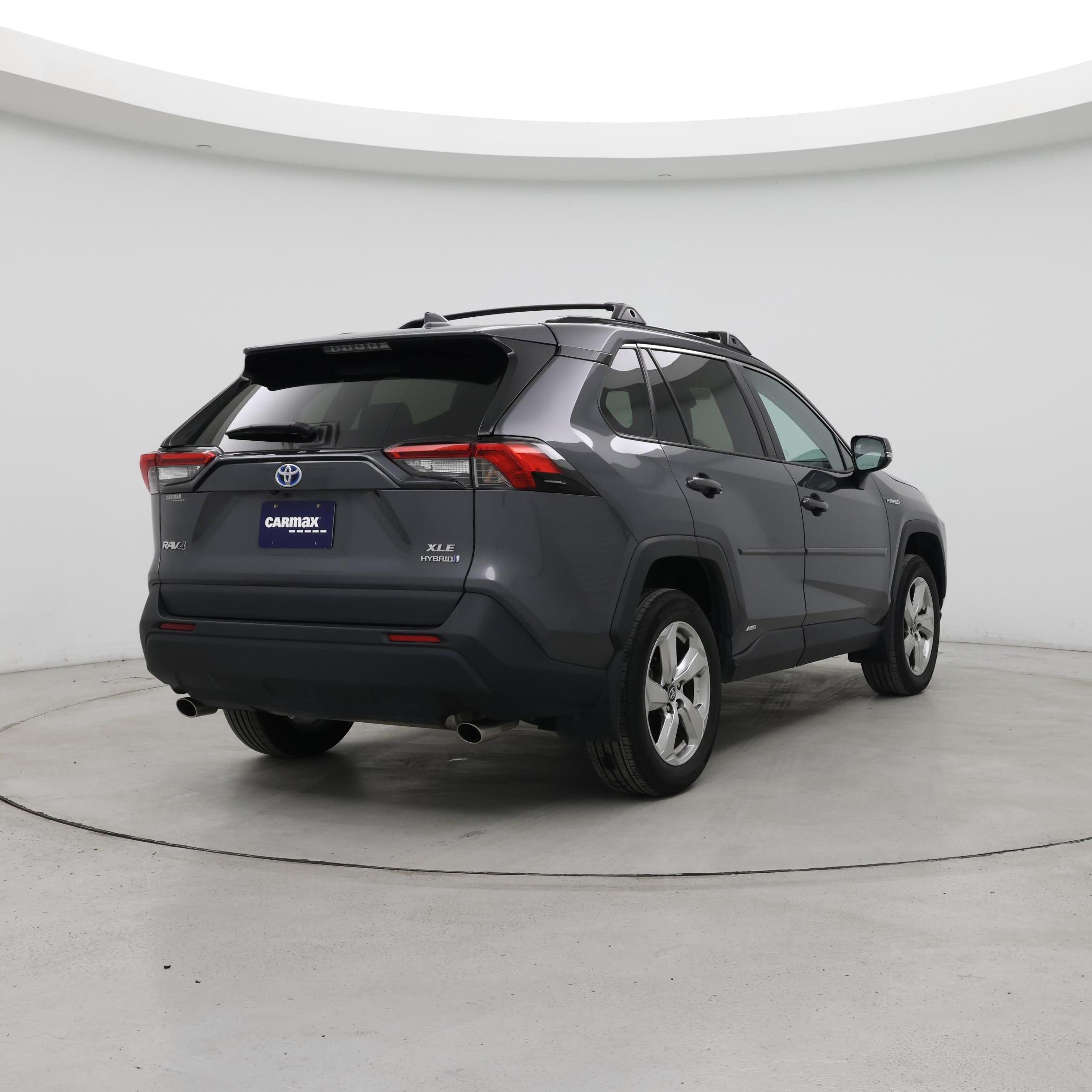 Thumbnail: 2021 Toyota RAV4 - 8