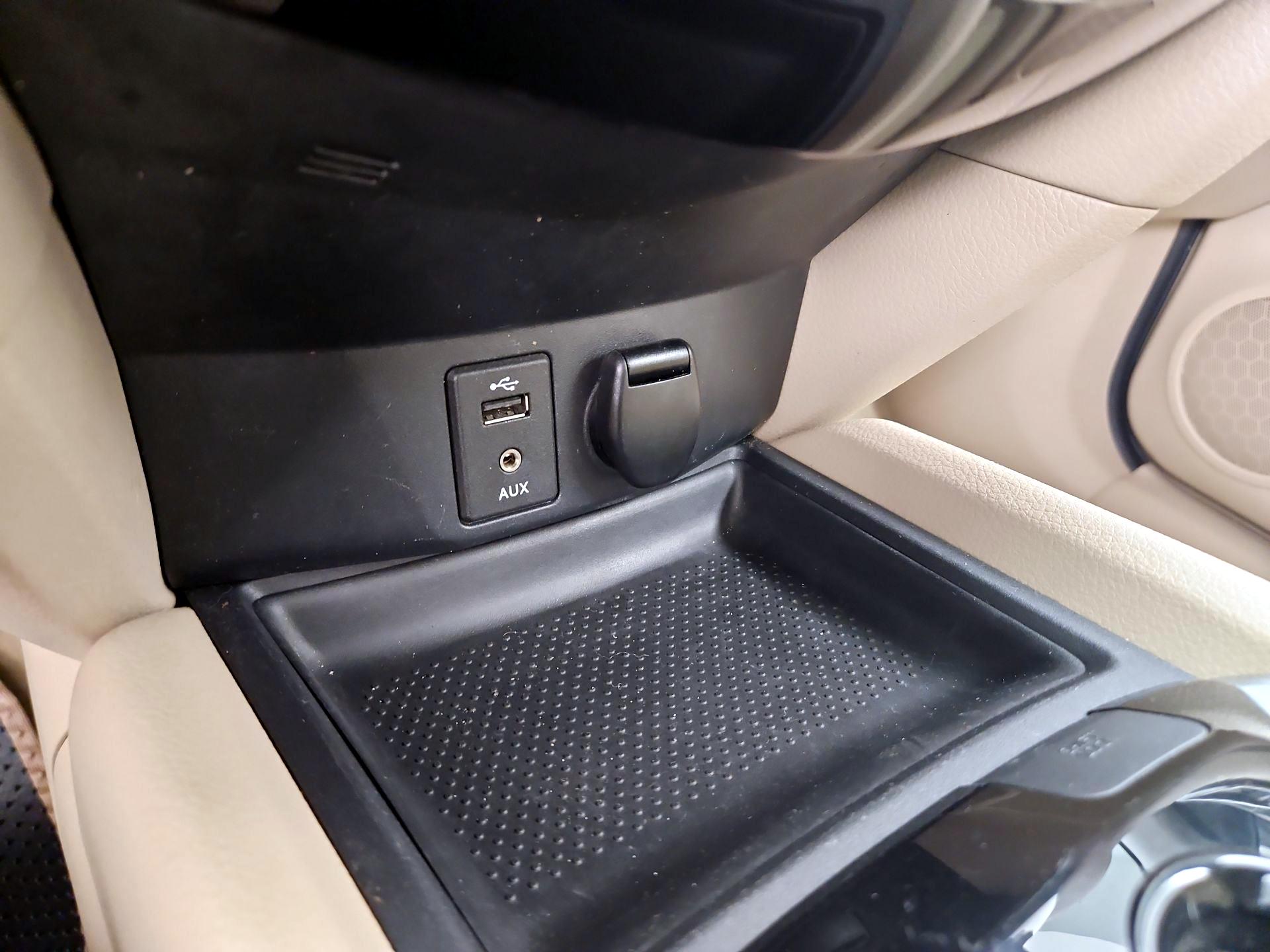 Thumbnail: 2015 Nissan Rogue - 18