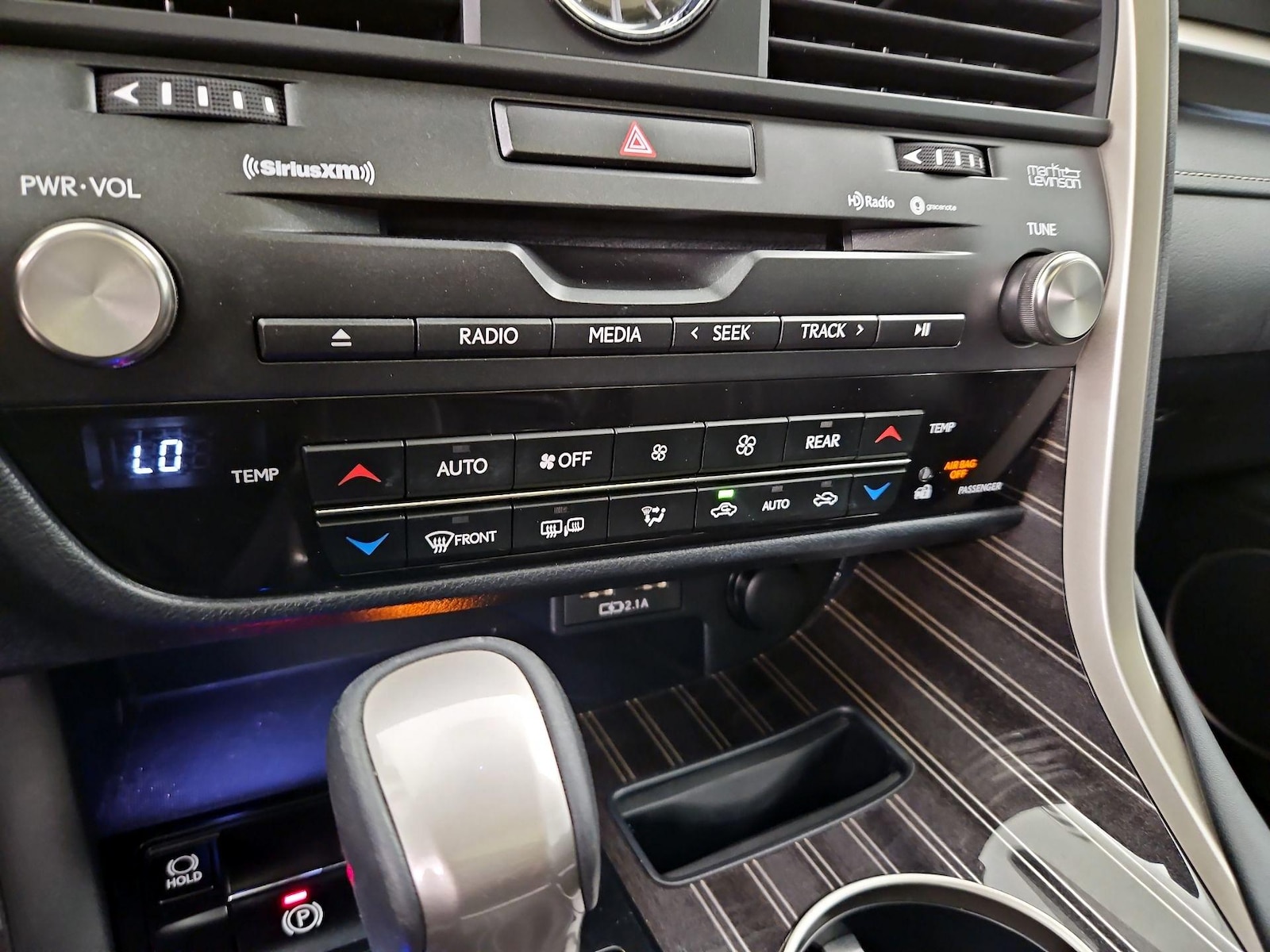 2020 Lexus RX Hybrid 450h - Photo 17