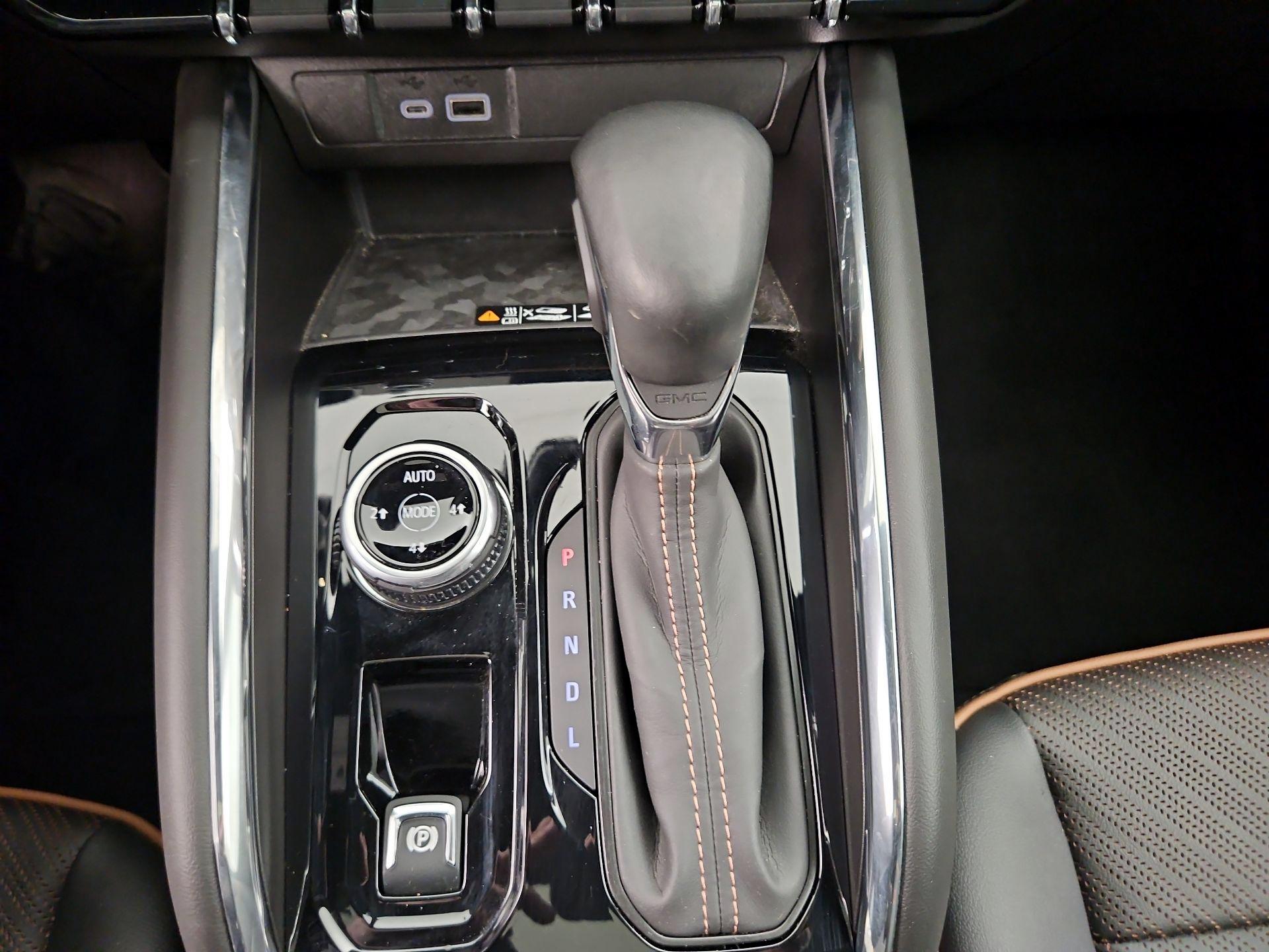 Thumbnail: 2024 GMC Canyon - 17