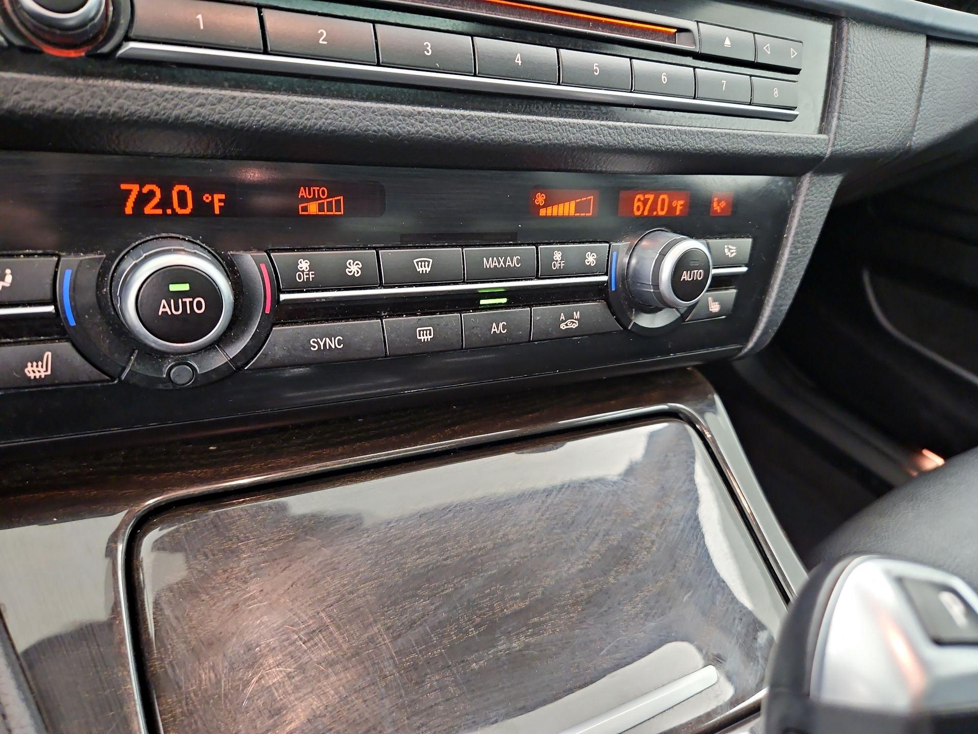 Thumbnail: 2015 BMW 5 Series - 16