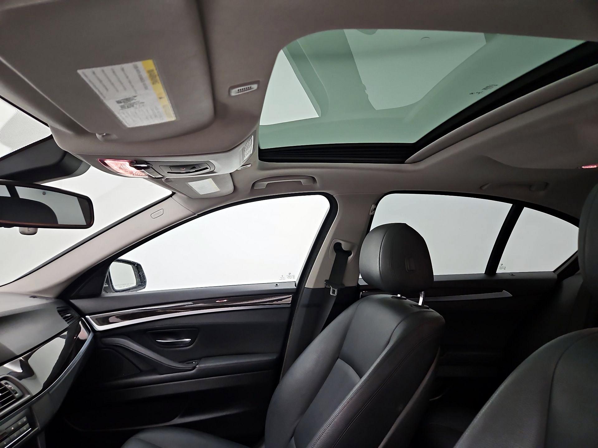 Thumbnail: 2015 BMW 5 Series - 18