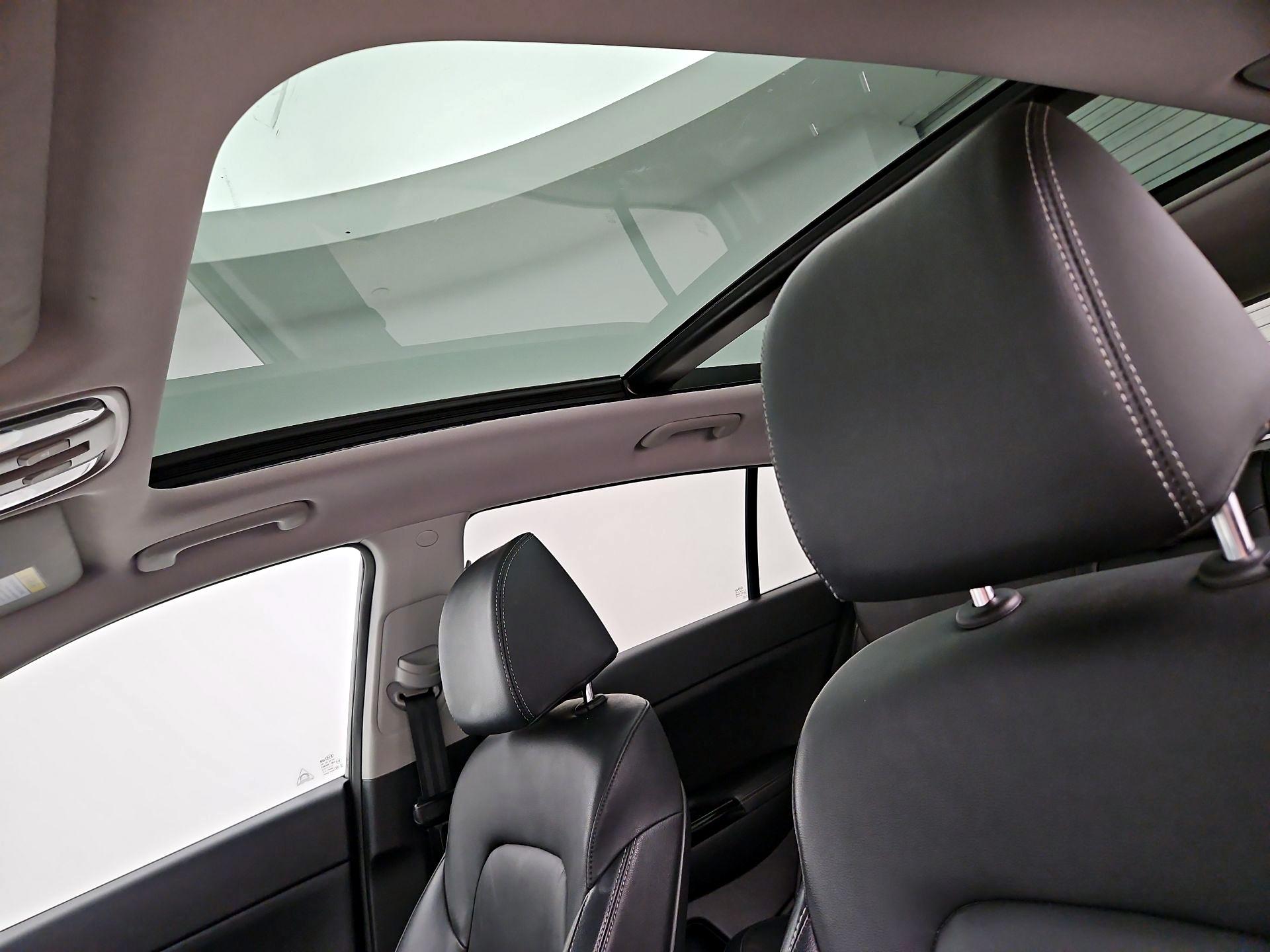 Thumbnail: 2018 Kia Sportage - 19