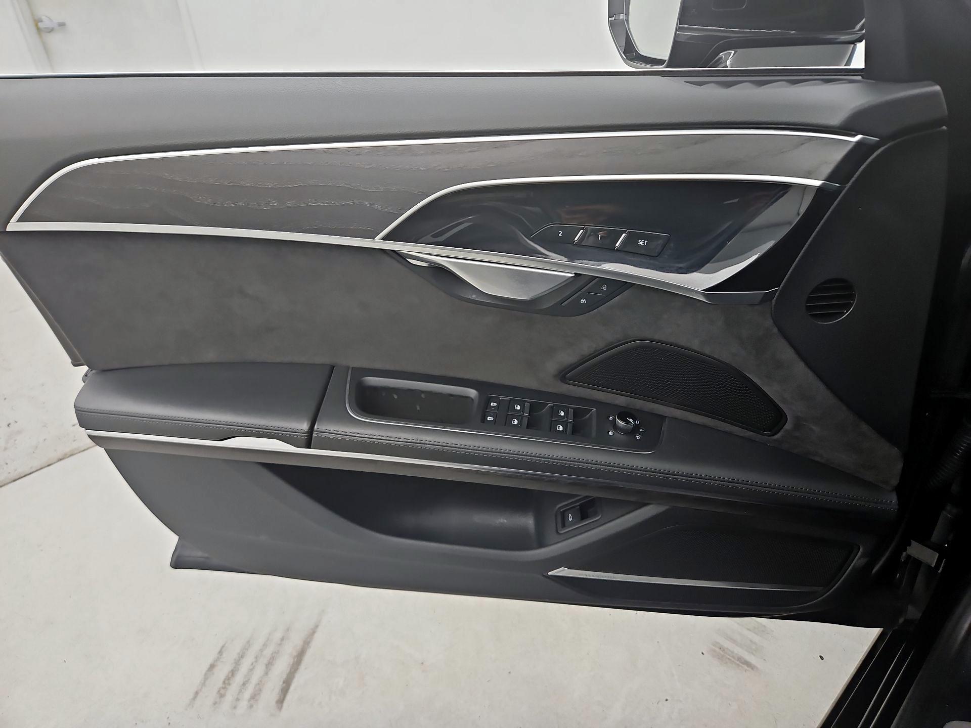 Thumbnail: 2019 Audi A8 - 12