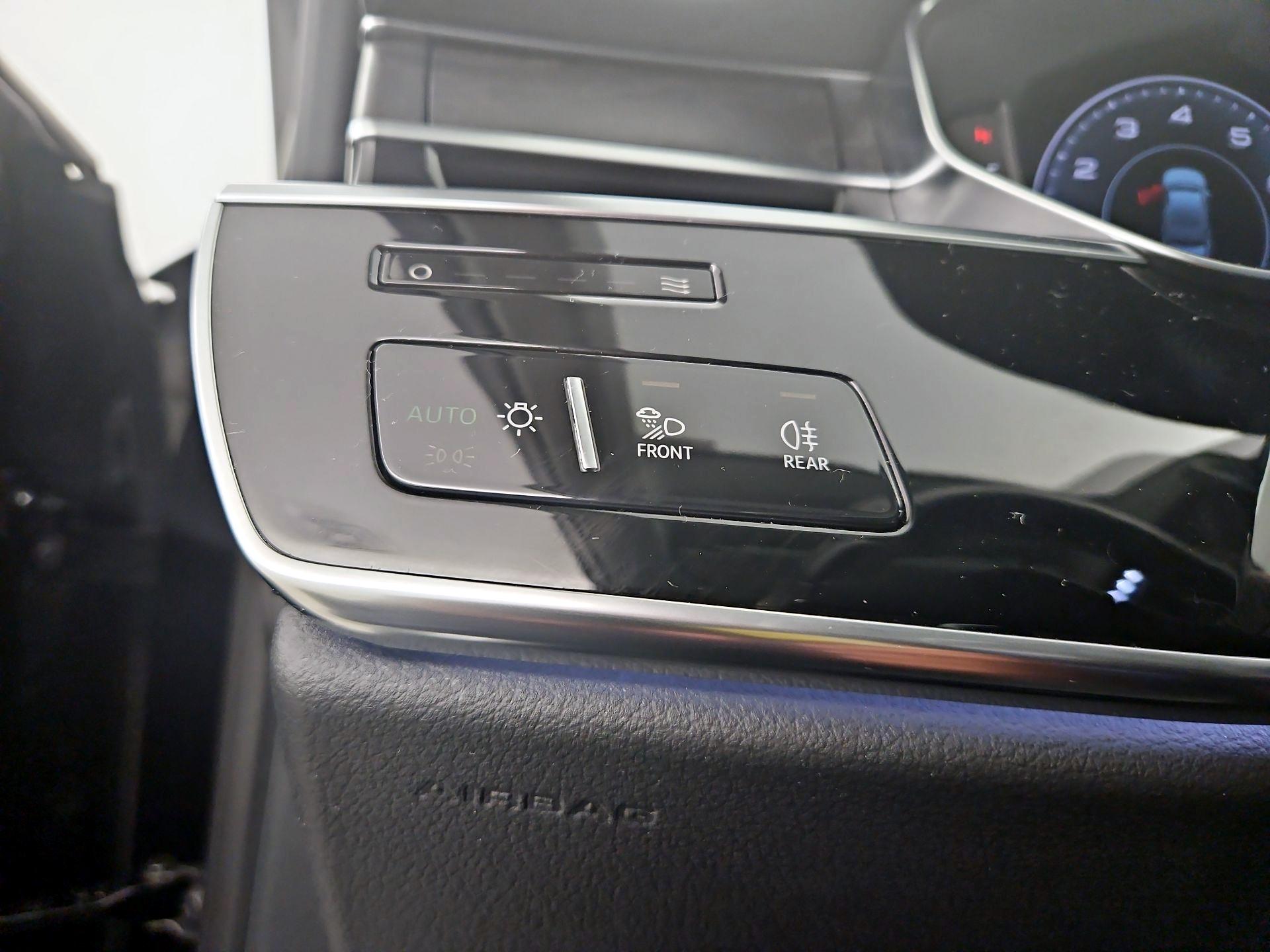 Thumbnail: 2019 Audi A8 - 13