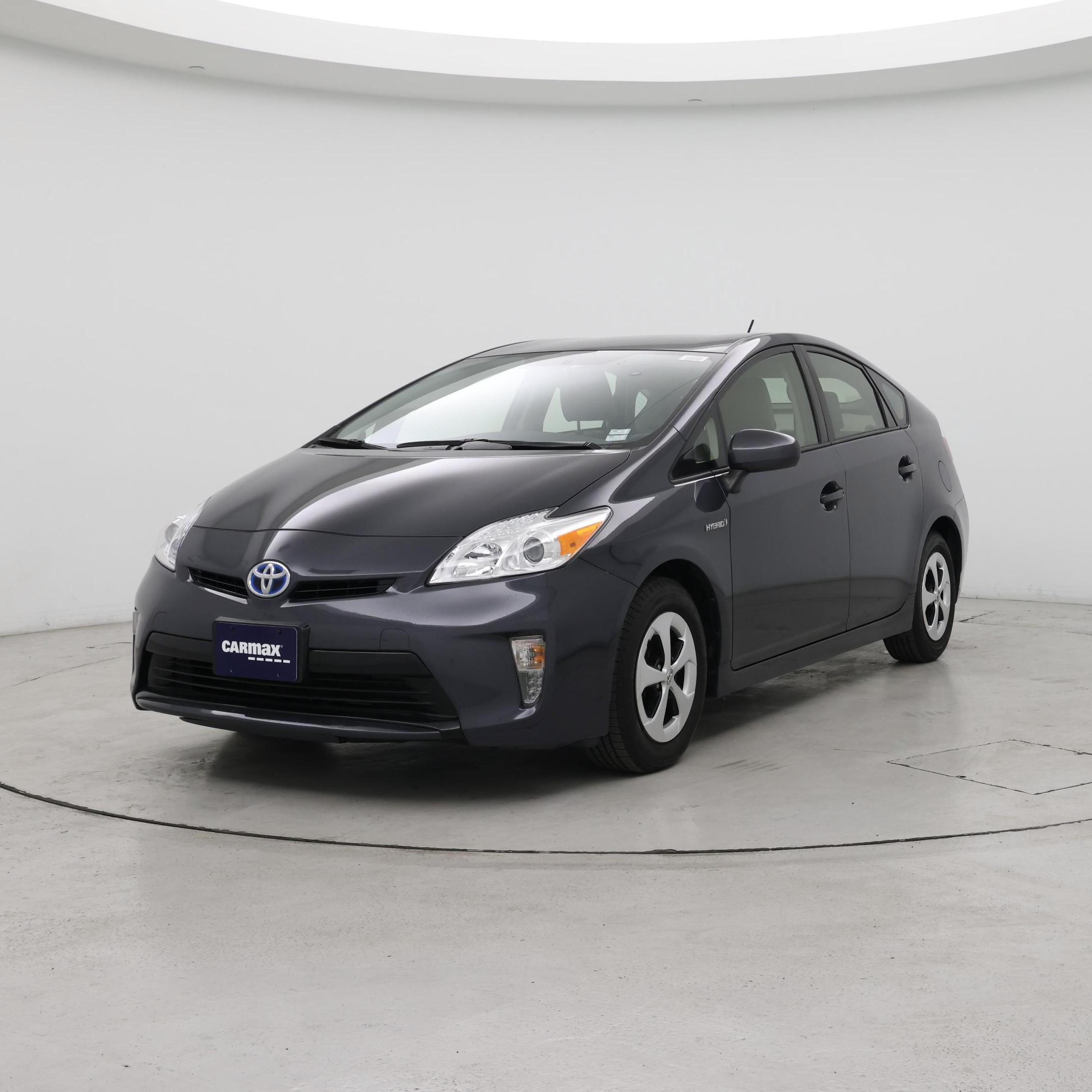 Thumbnail: 2015 Toyota Prius - 4