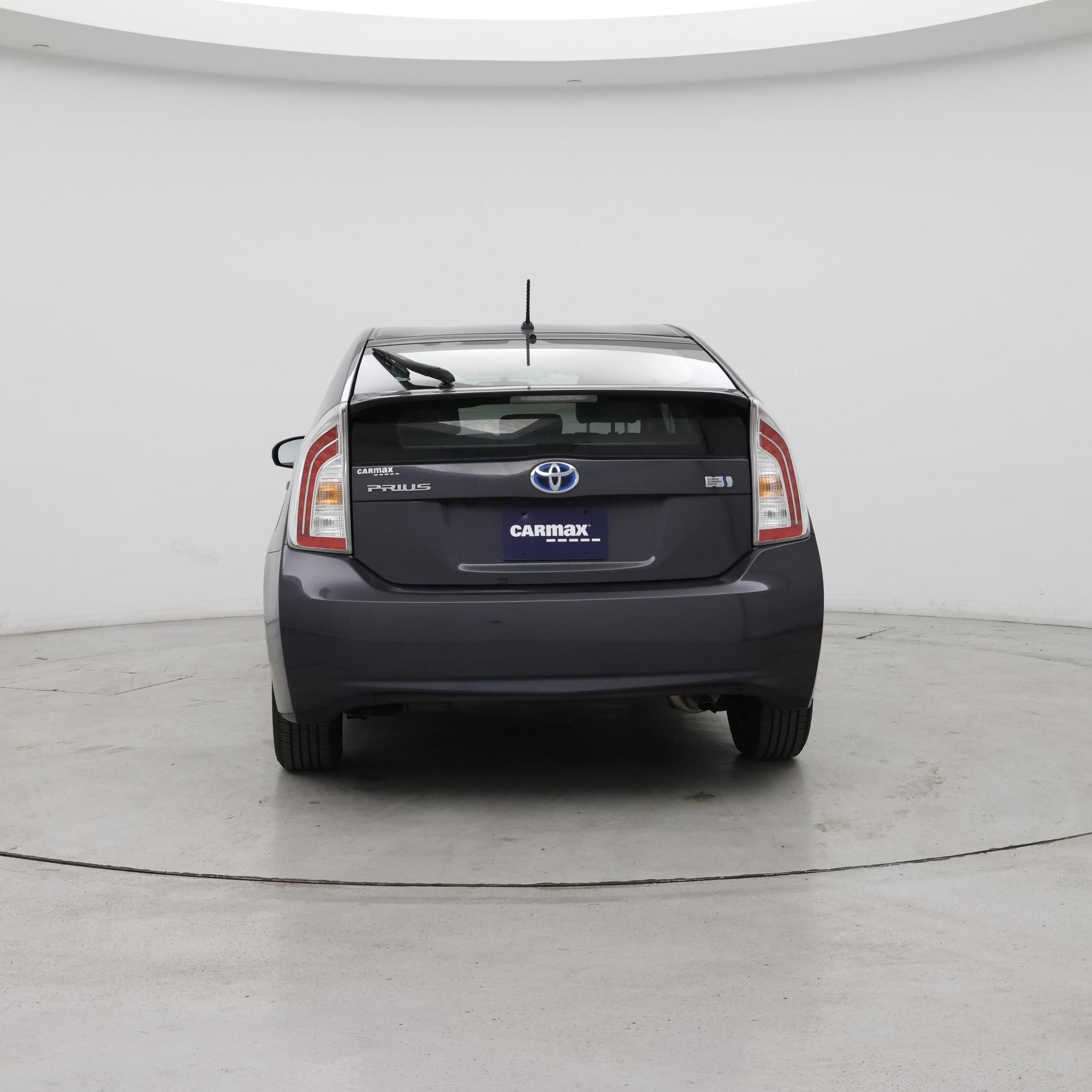 Thumbnail: 2015 Toyota Prius - 6