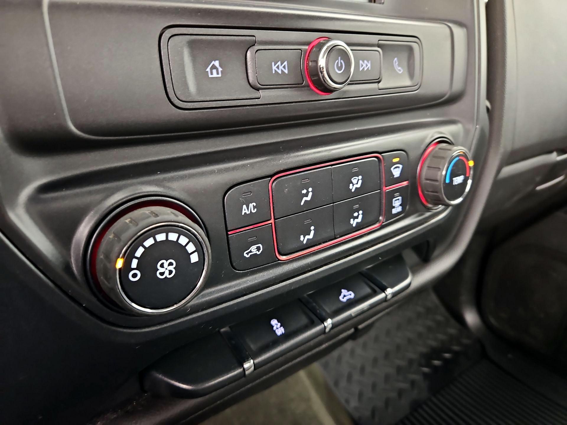 Thumbnail: 2016 GMC Sierra 1500 - 16