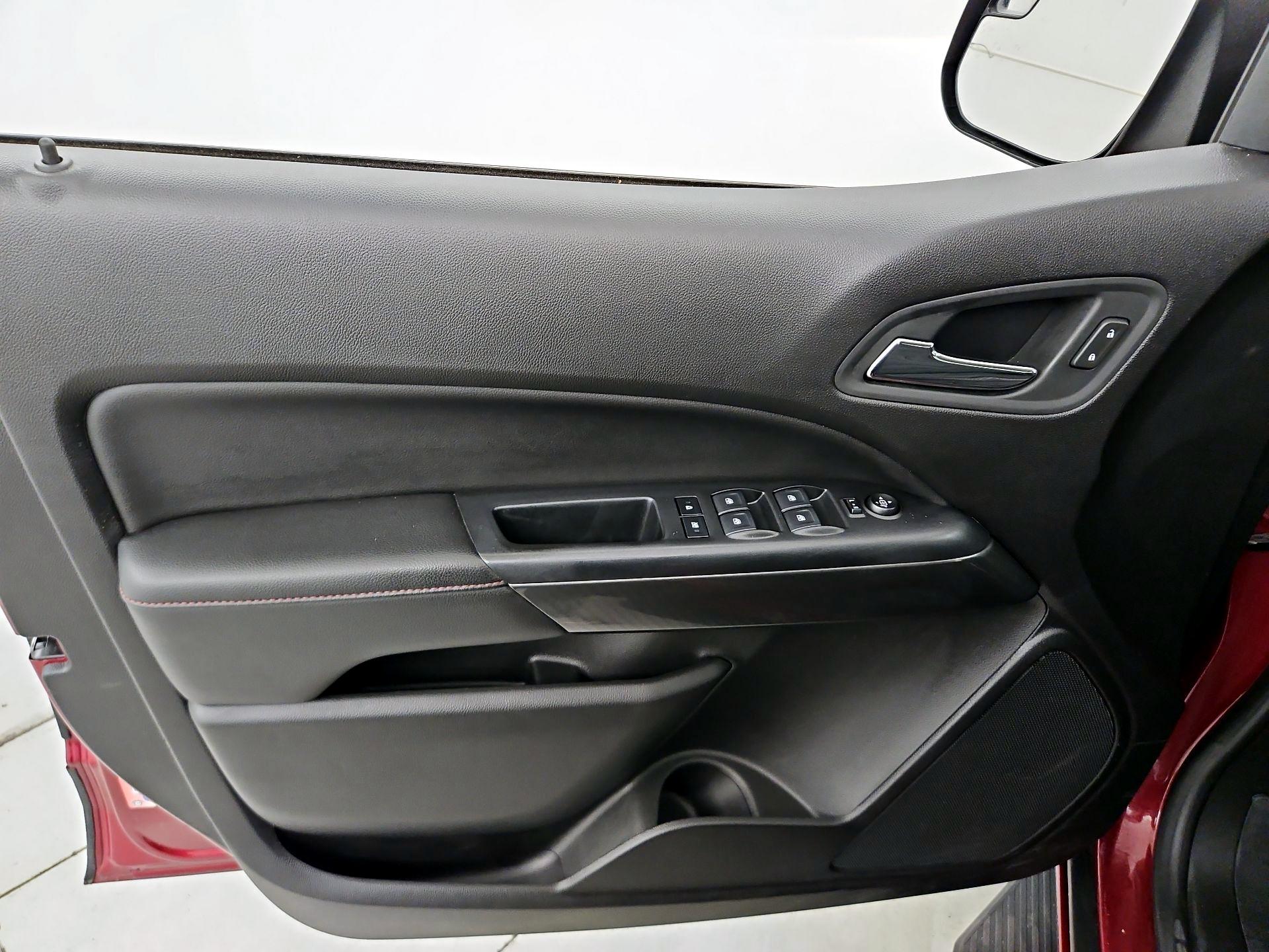 Thumbnail: 2019 GMC Canyon - 12